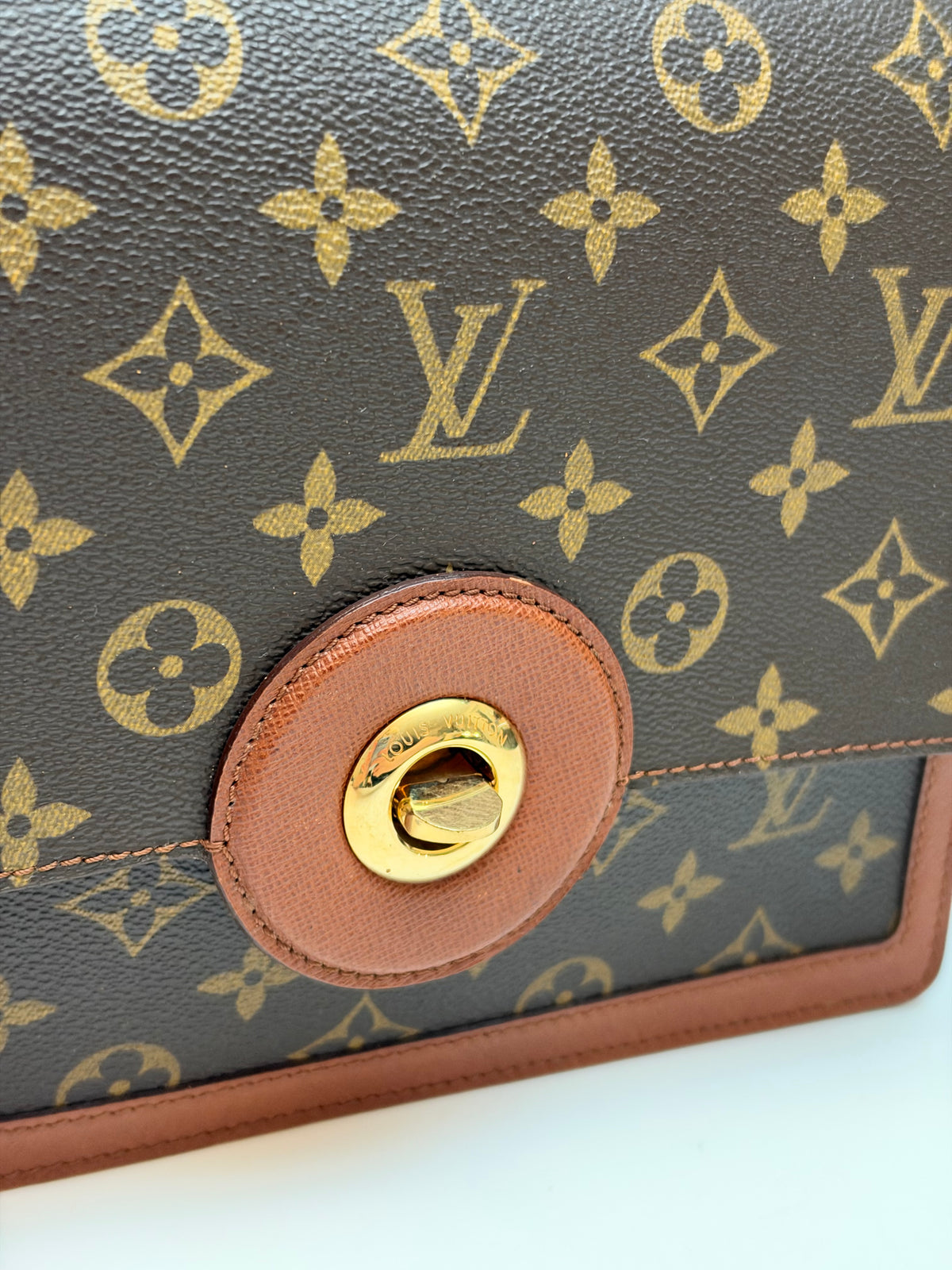Louis Vuitton Raspail
