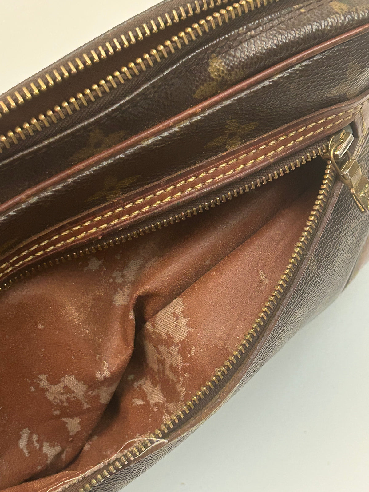 Louis Vuitton Clutch