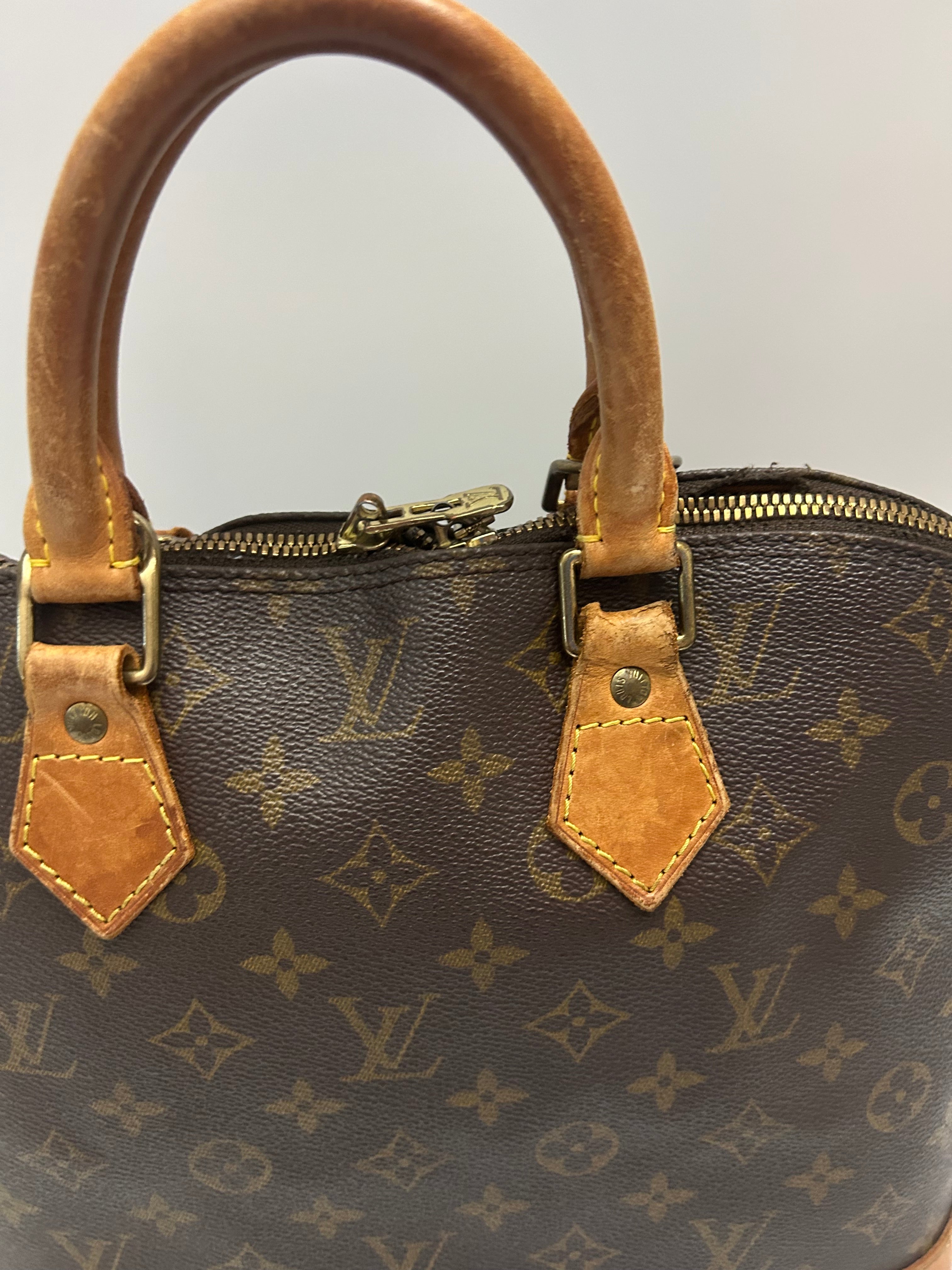 Louis Vuitton Alma