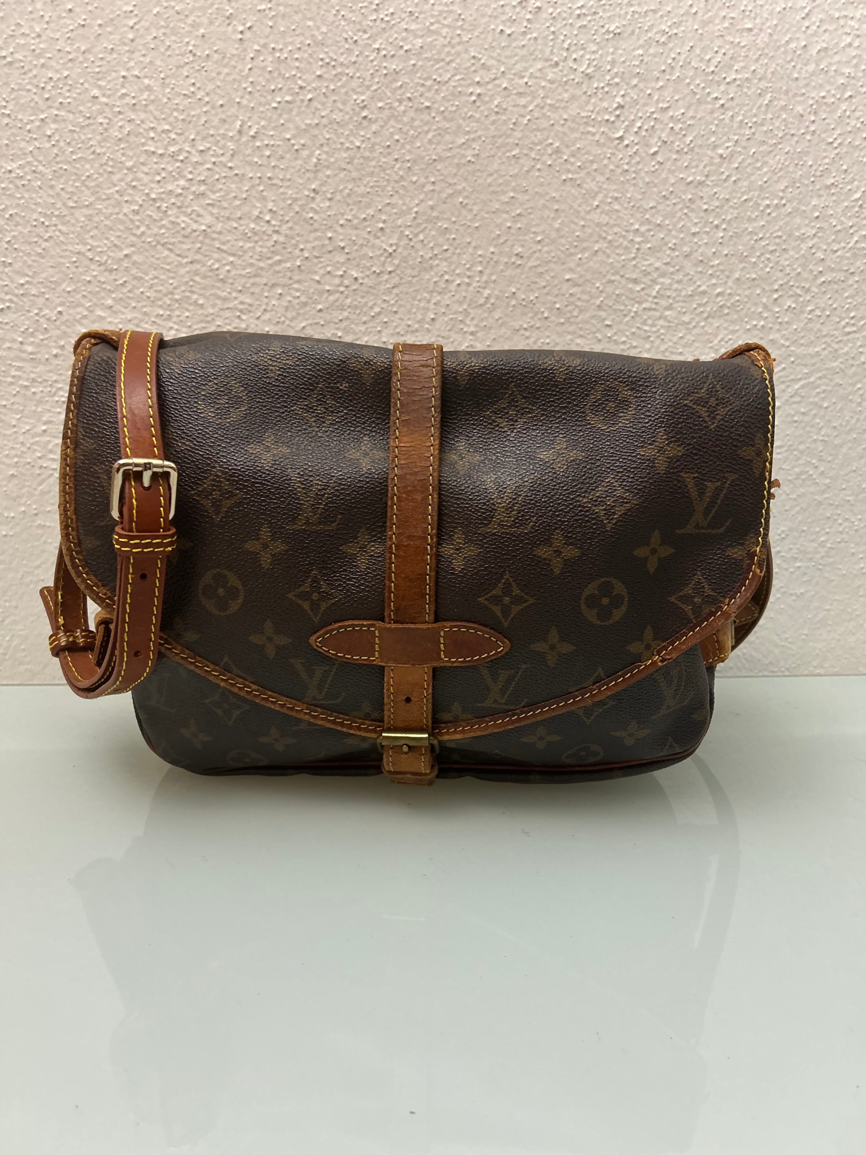 Louis Vuitton Saumur