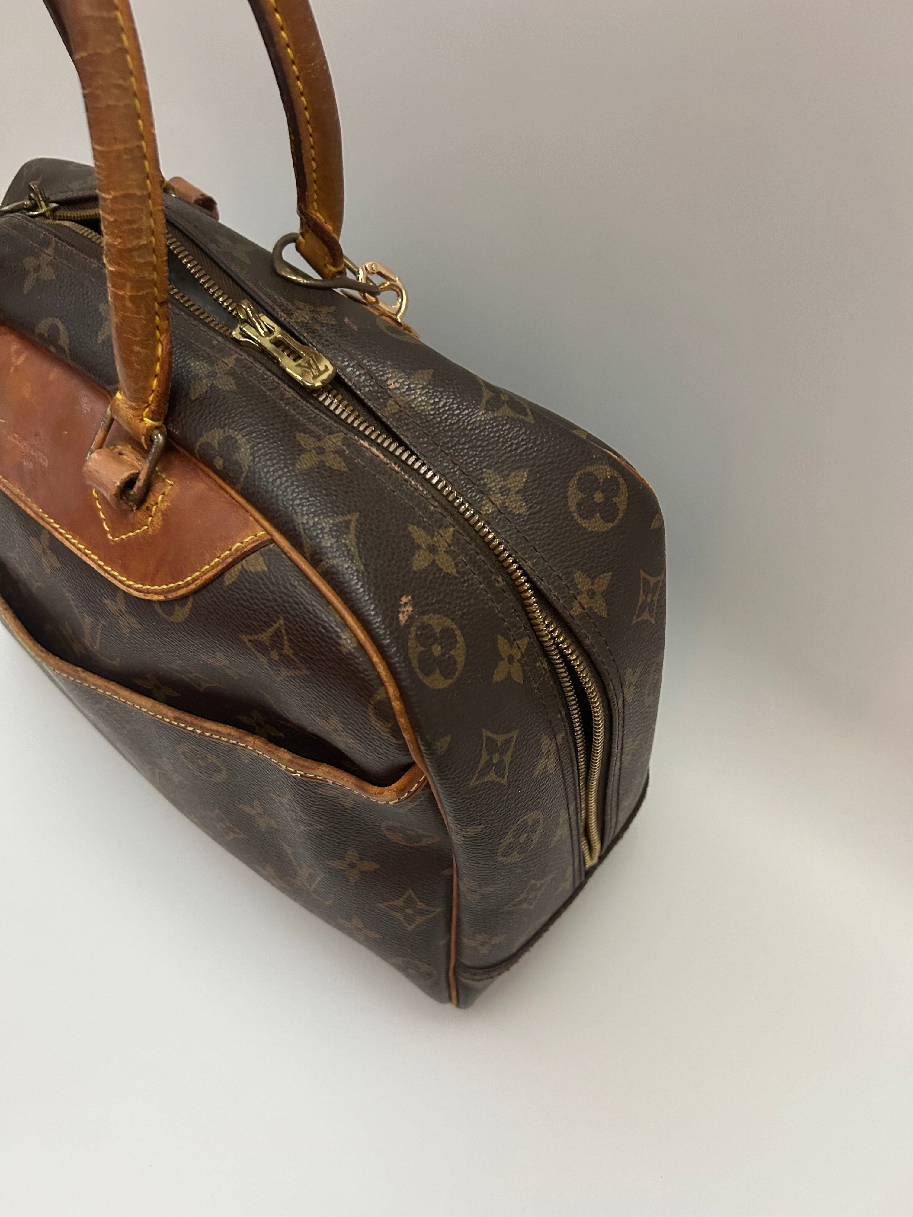 Louis Vuitton Deaudville
