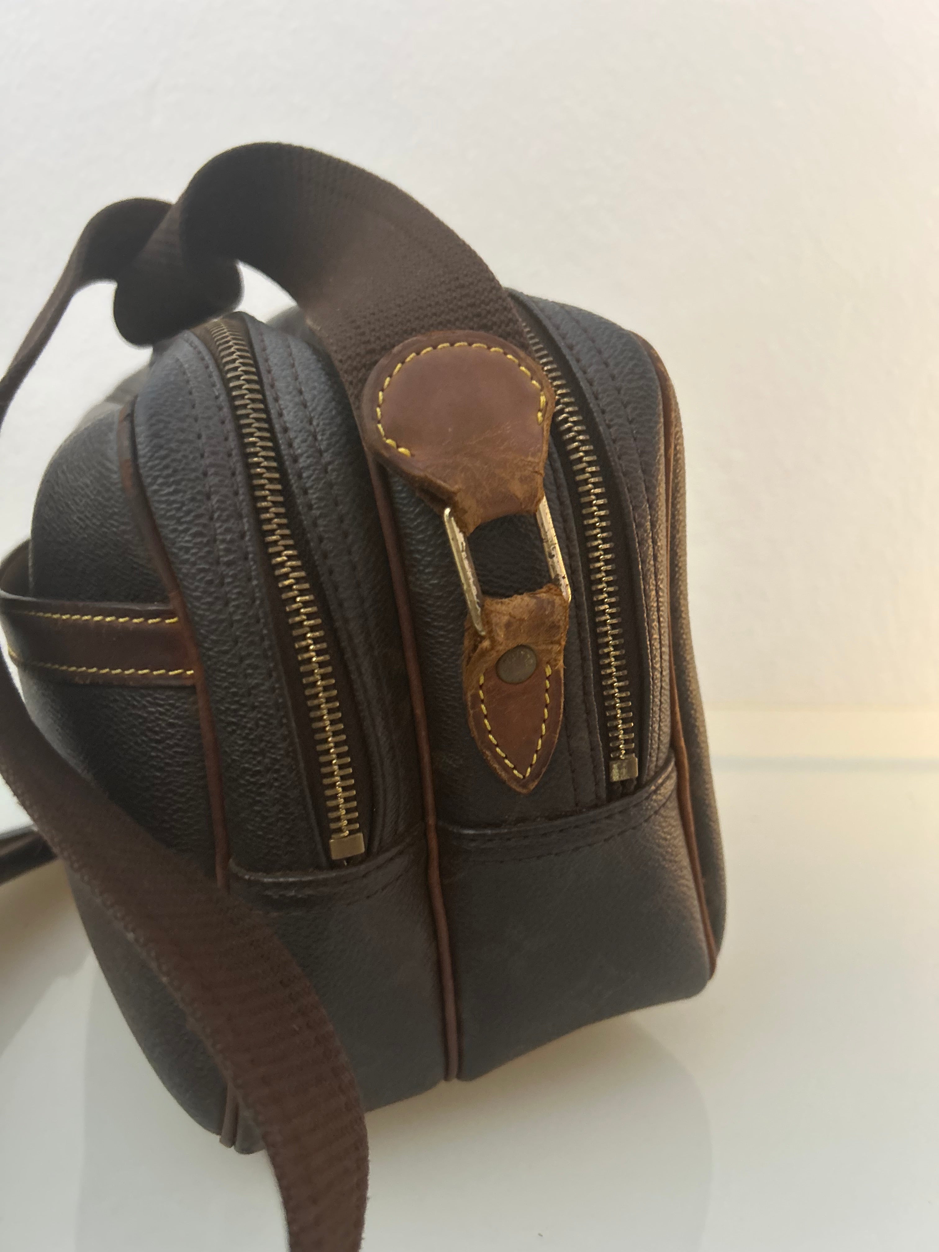 Louis Vuitton Reporter