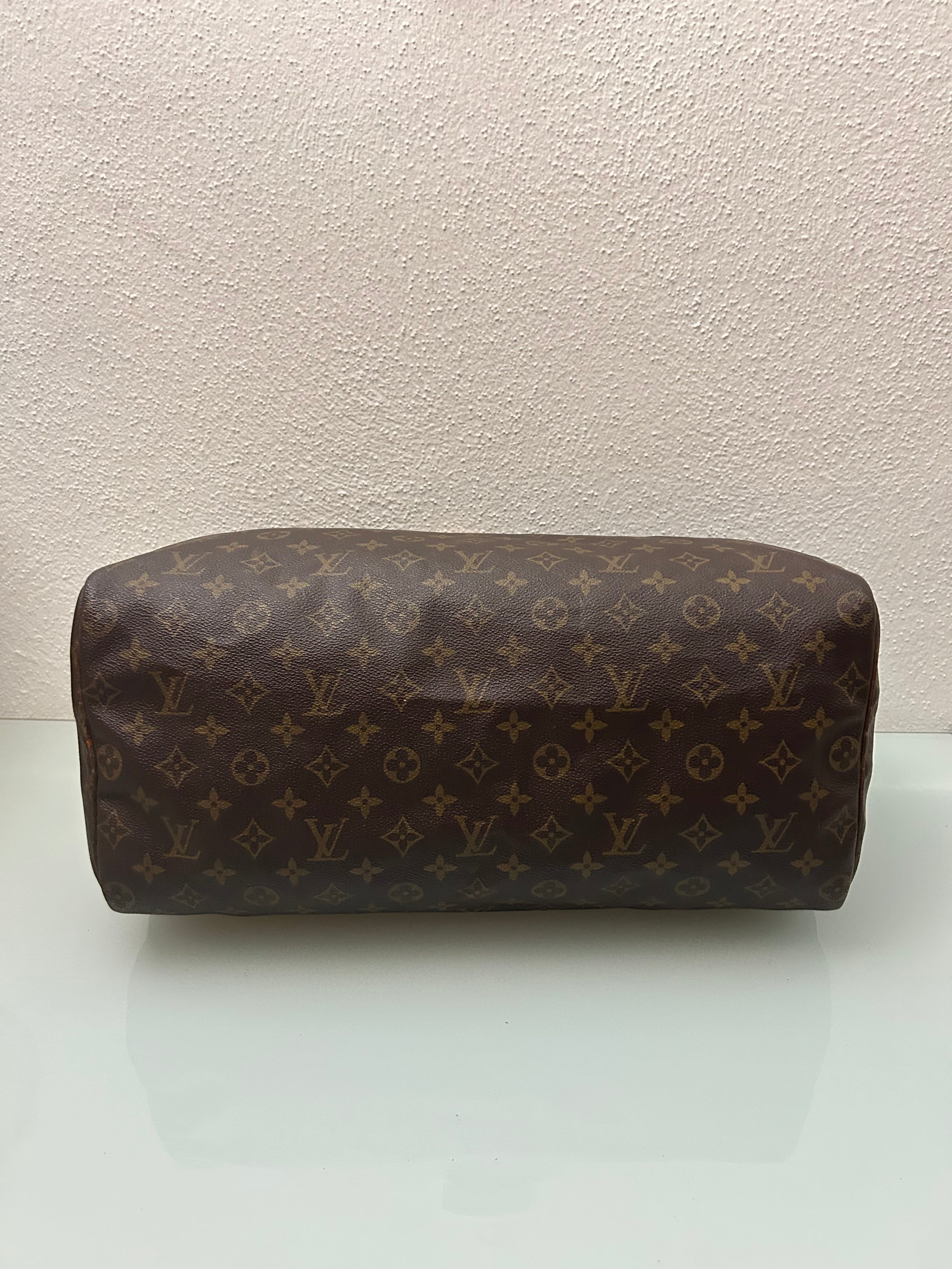 Louis Vuitton Speedy 40