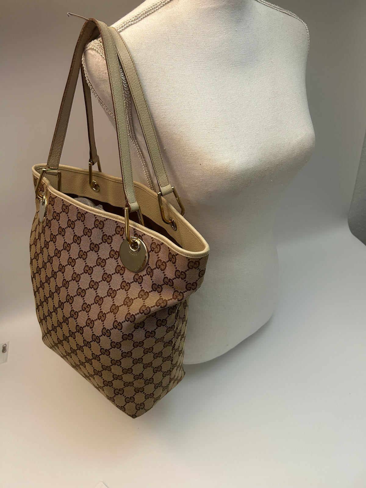 Gucci Bucket