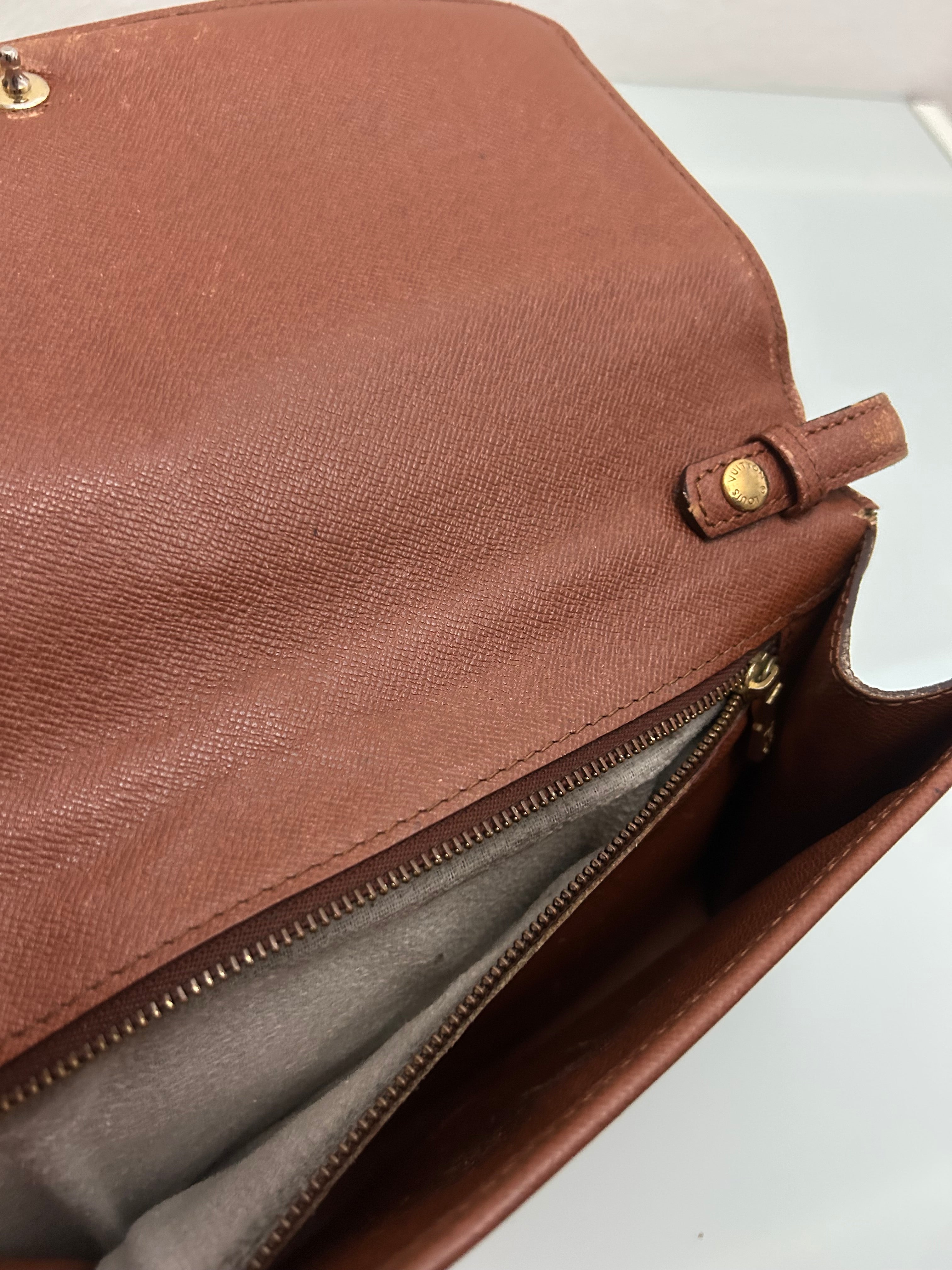 Louis Vuitton Crossbody