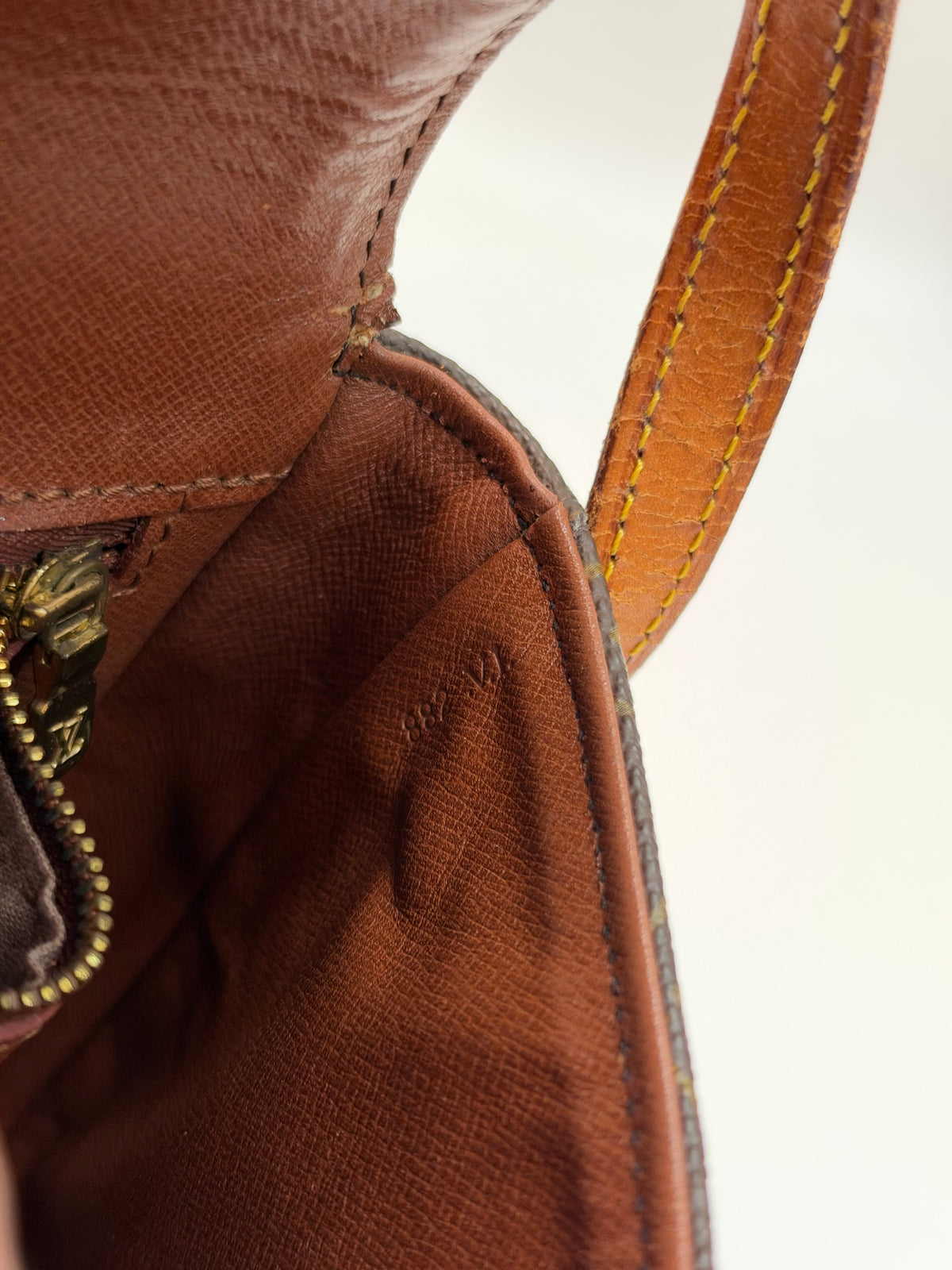Louis Vuitton Chantilly PM
