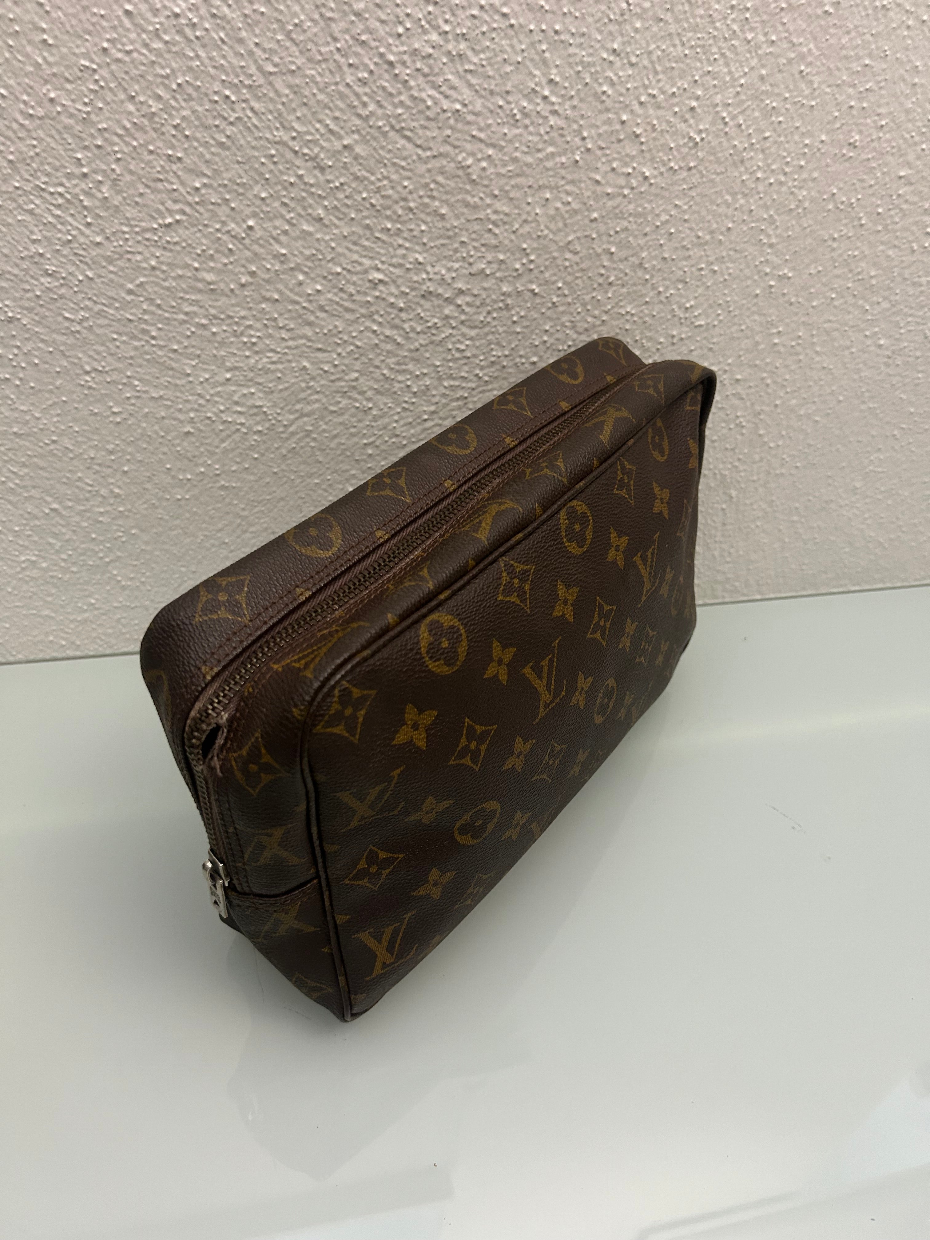 Louis Vuitton Clutch