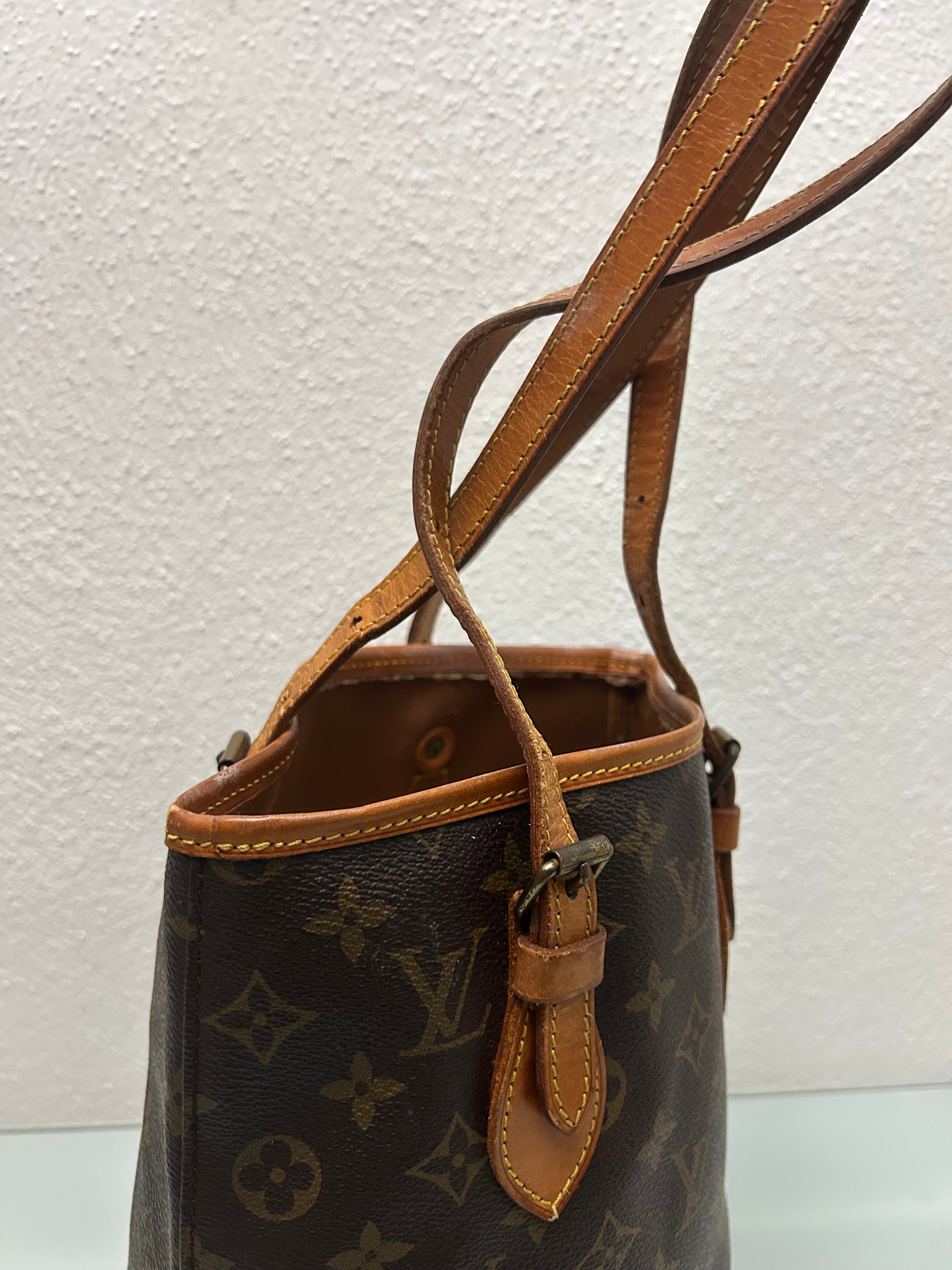 Louis Vuitton Marais