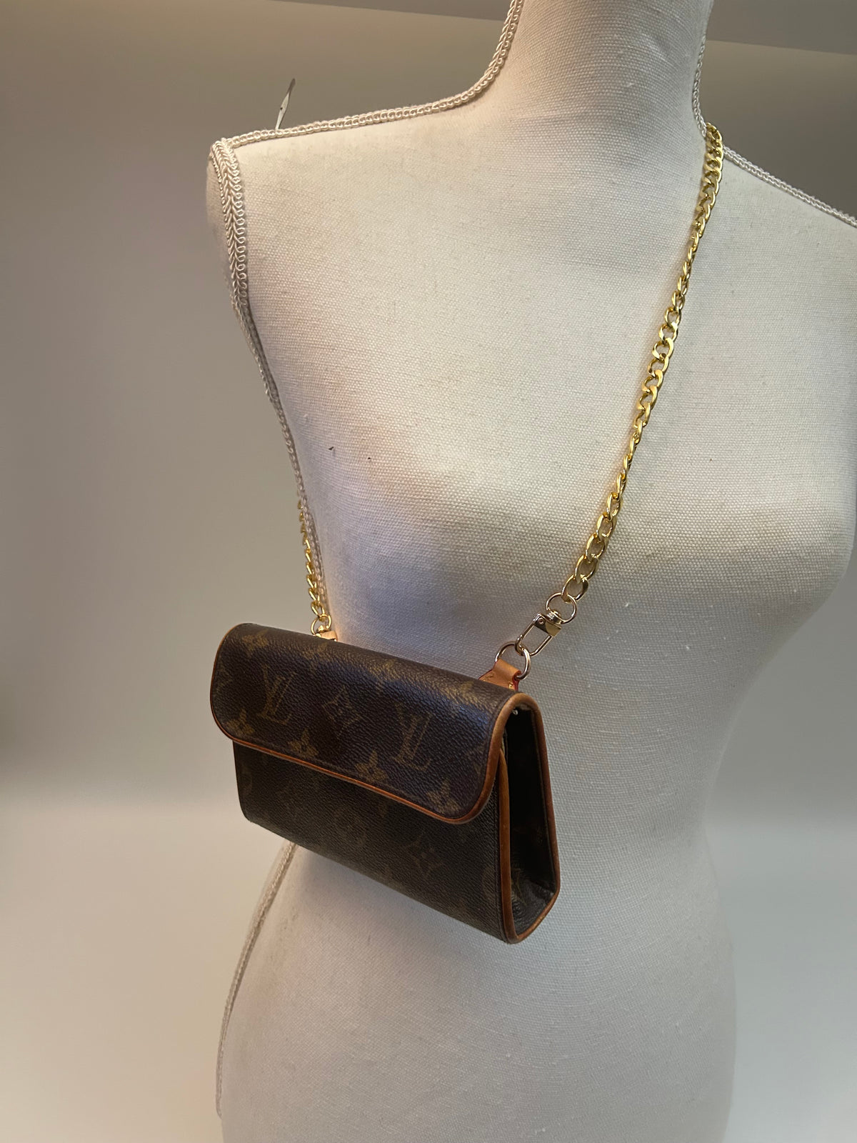 Louis Vuitton Pochette