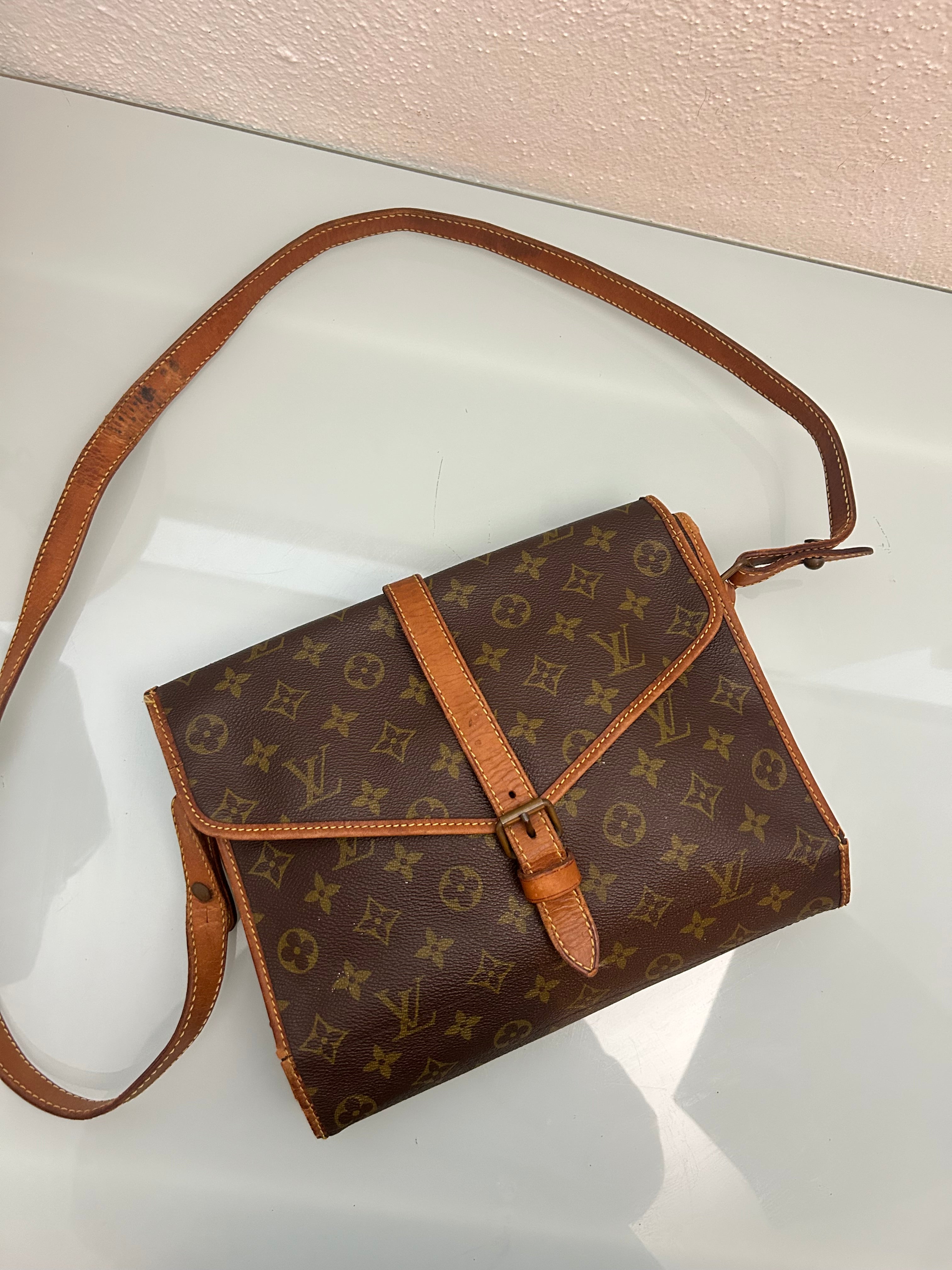 Louis Vuitton Crossbody