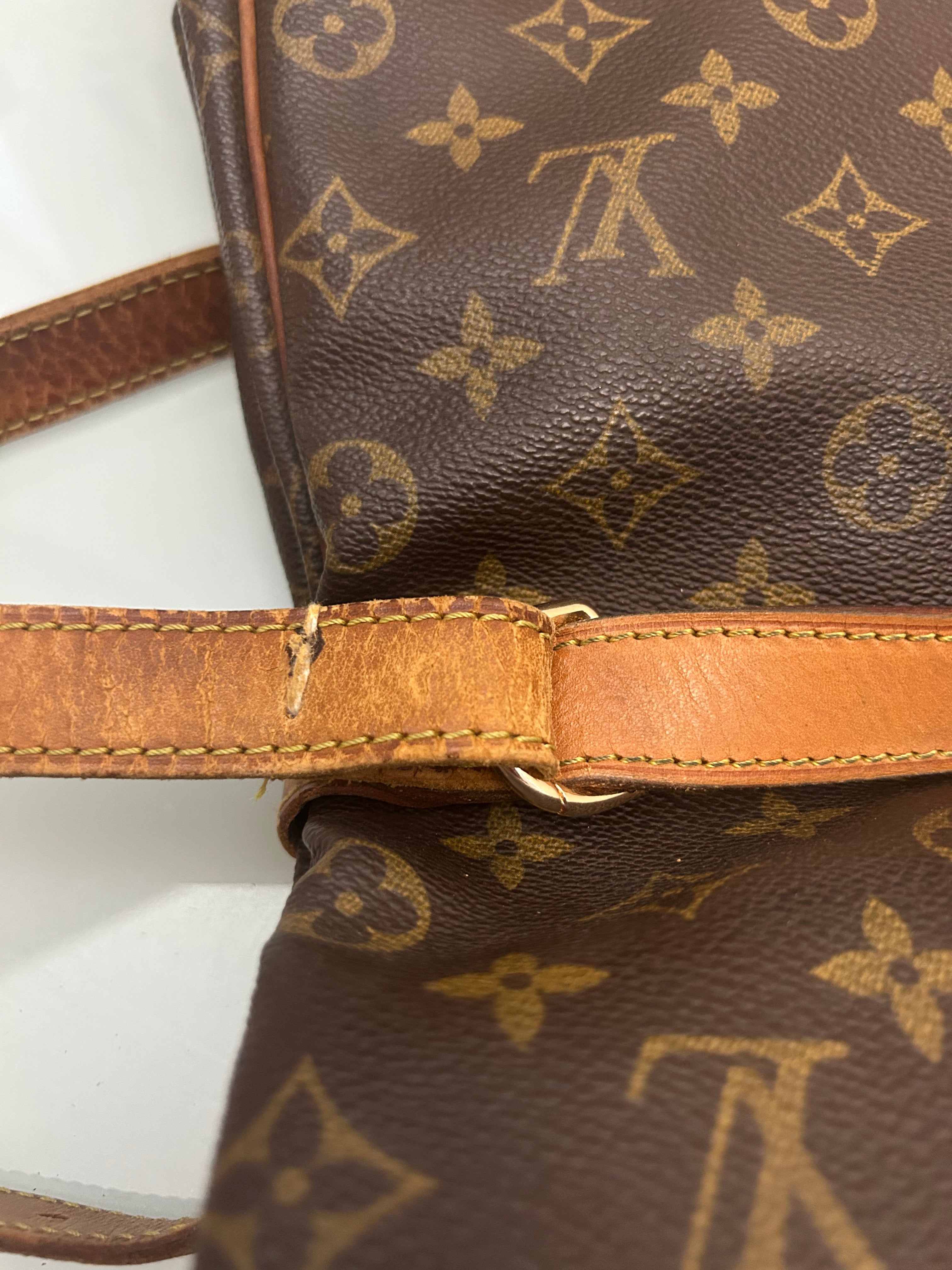 Louis Vuitton Saumur