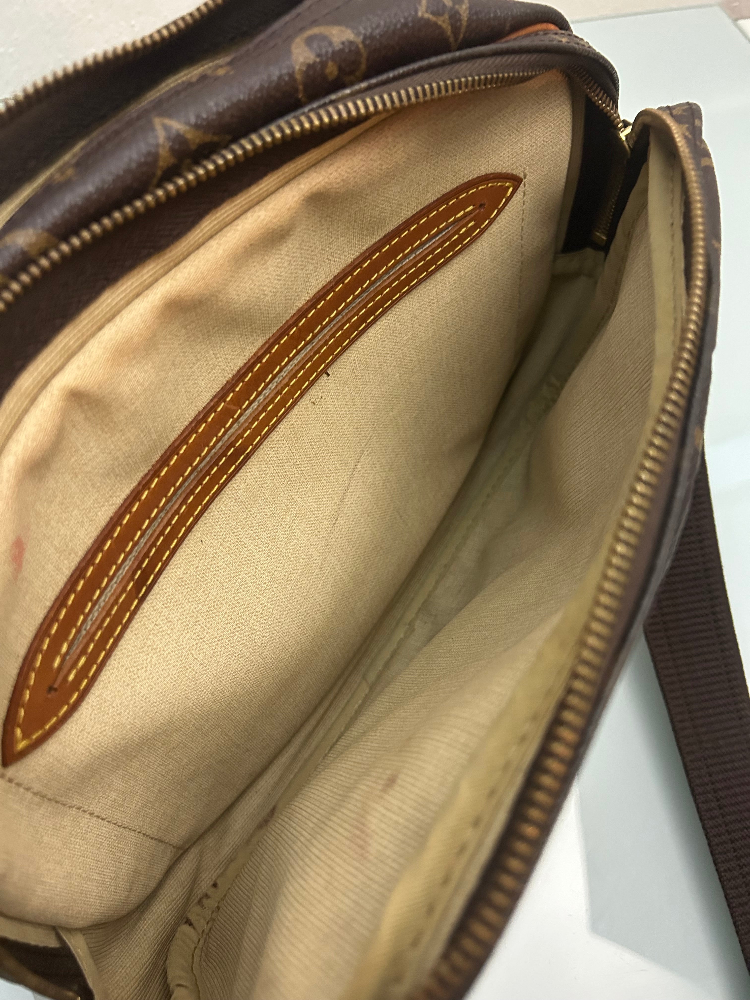 Louis Vuitton Reporter