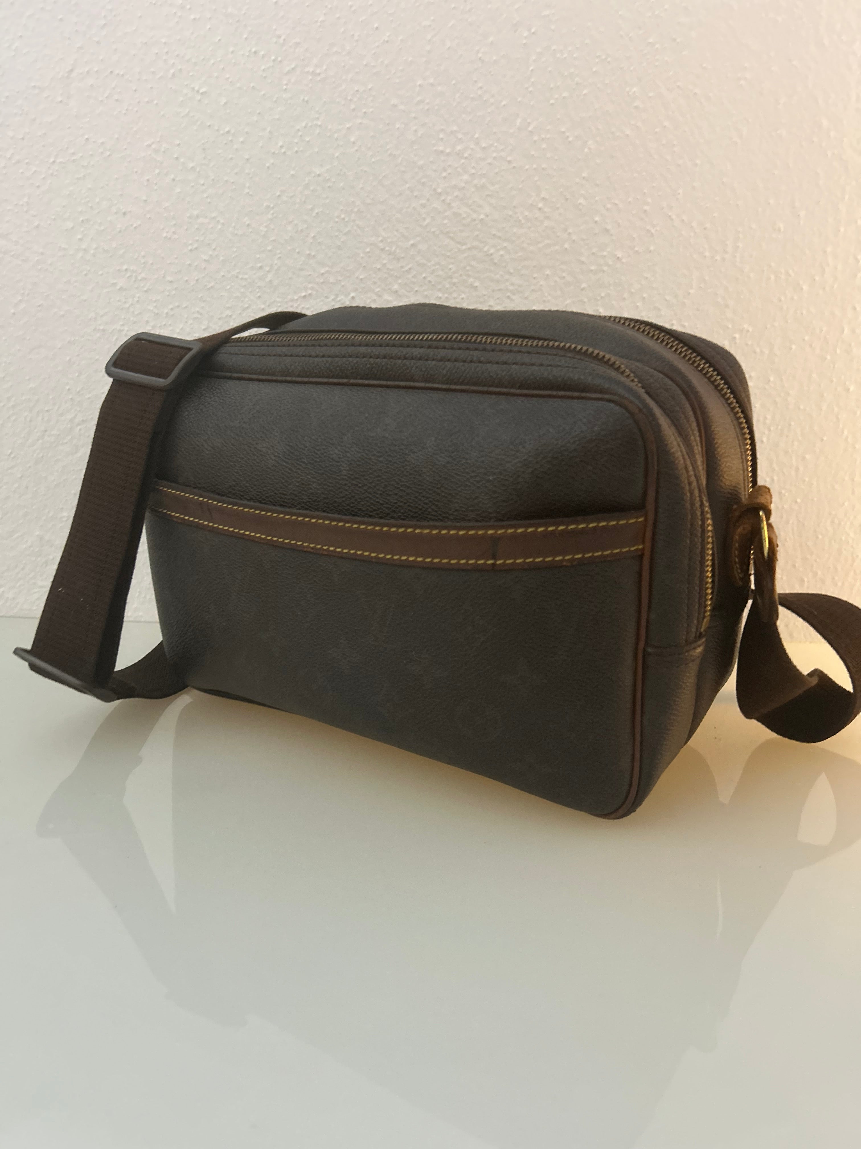 Louis Vuitton Reporter