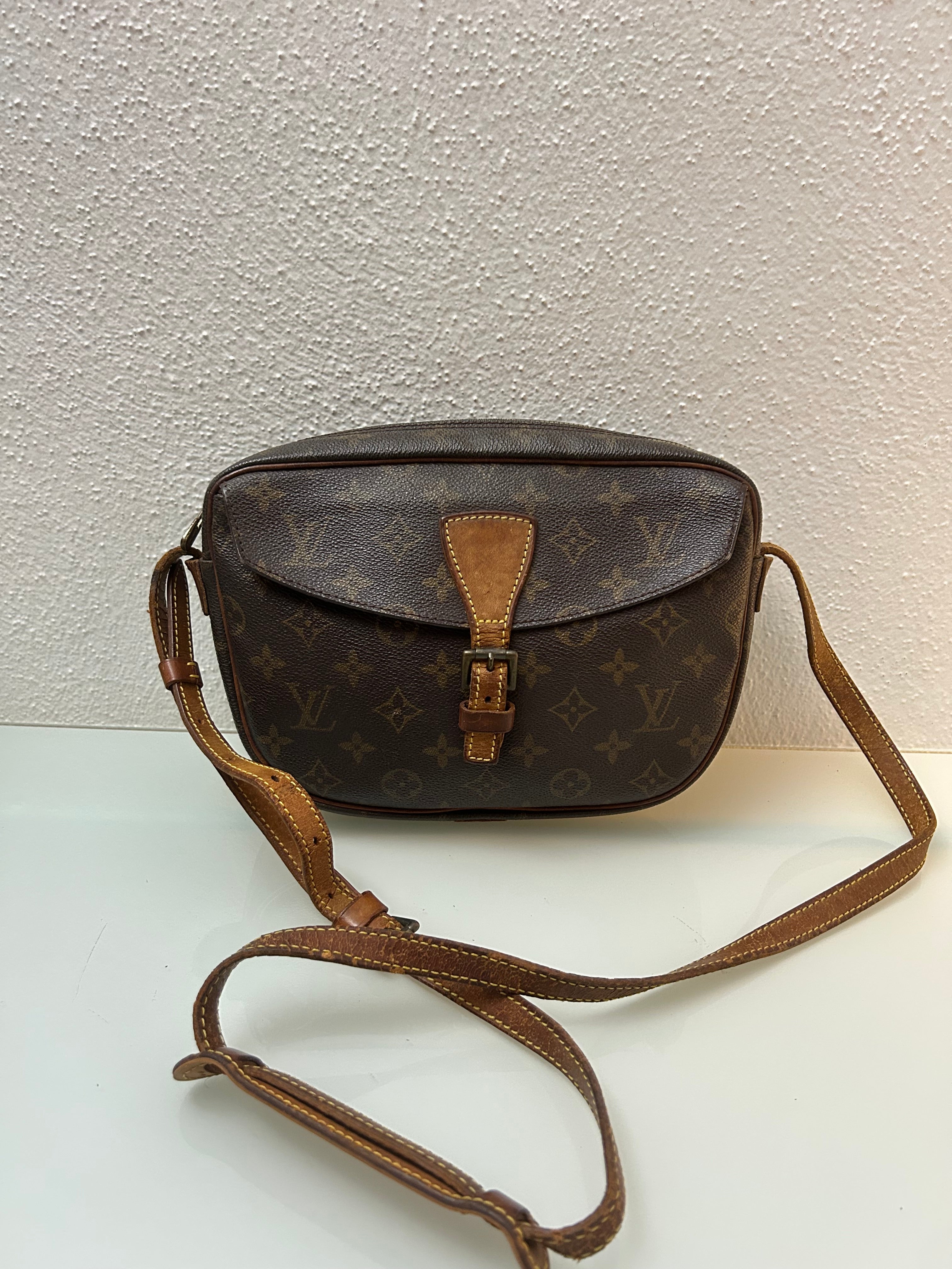 Louis Vuitton Jeunefille MM