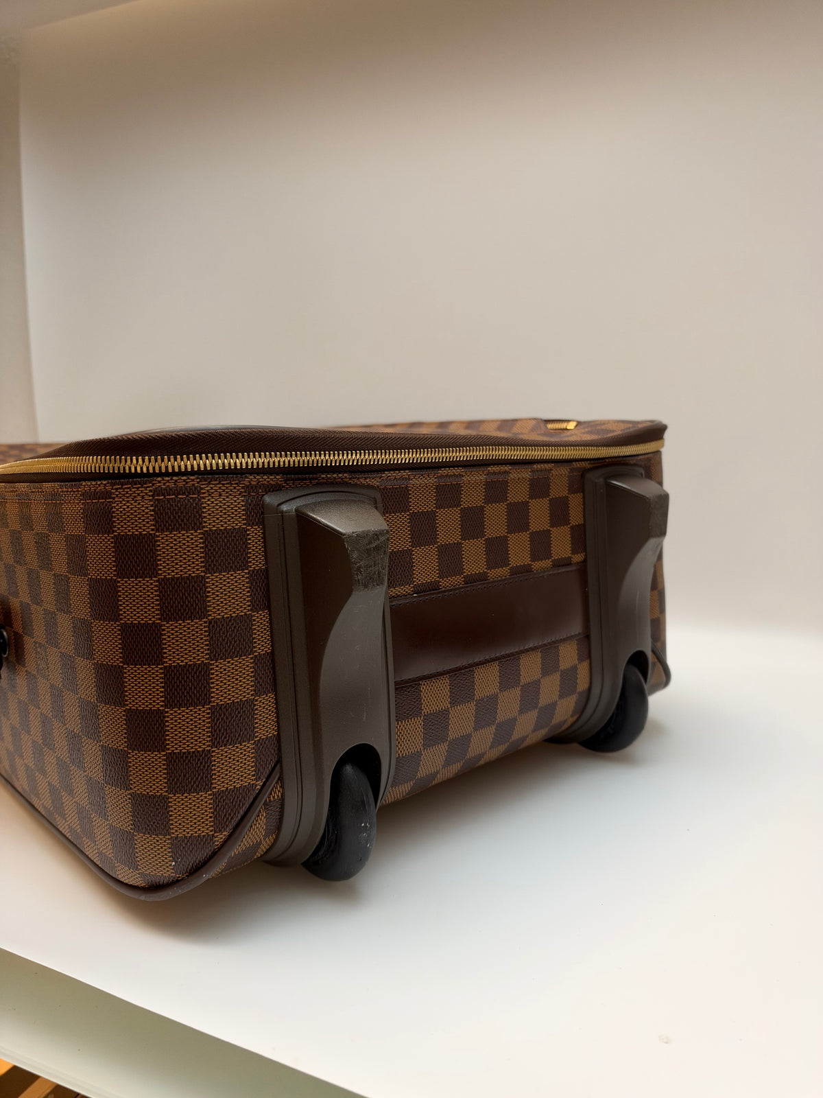 Louis Vuitton Pegase 55 Damier