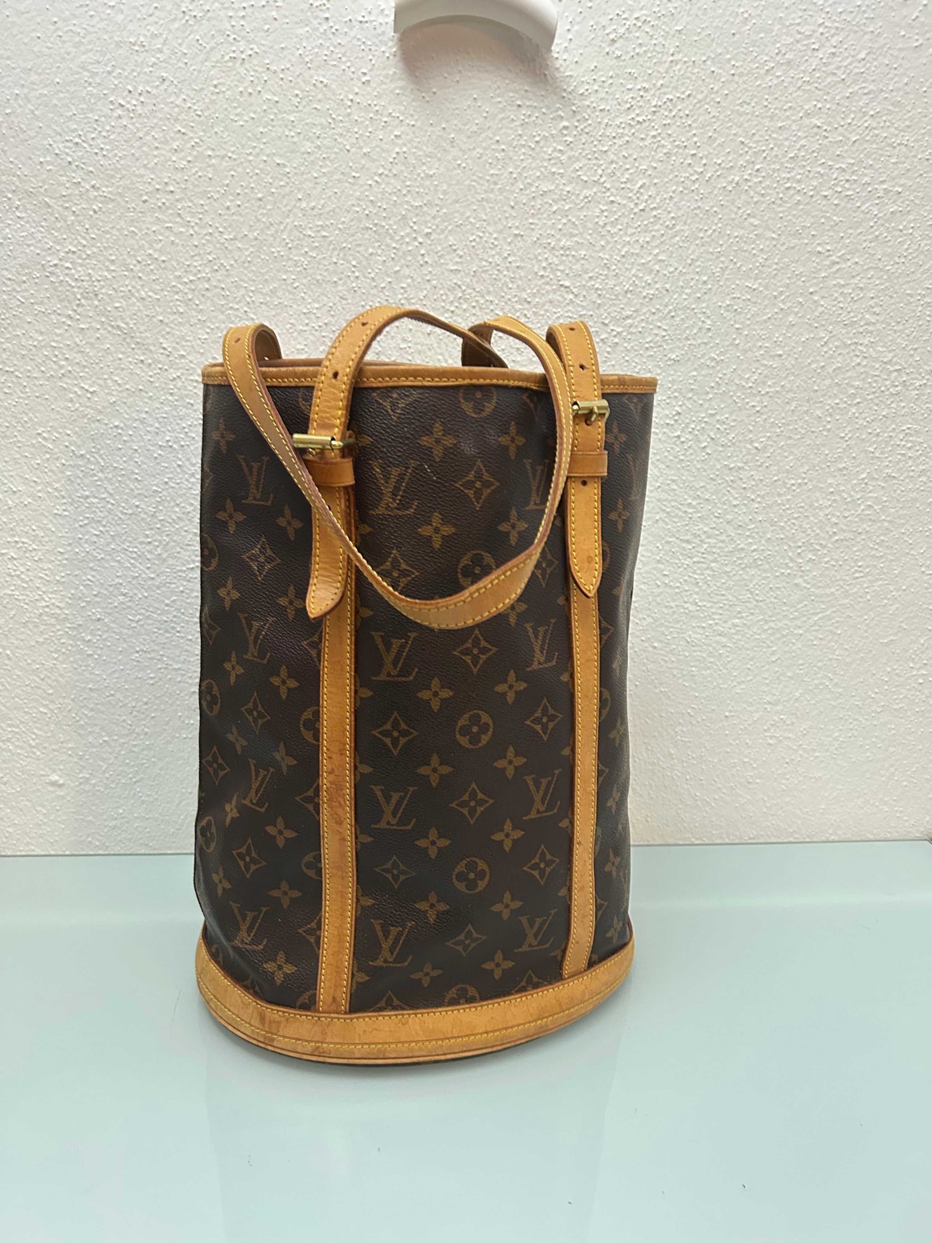 Louis Vuitton Marais Bucket