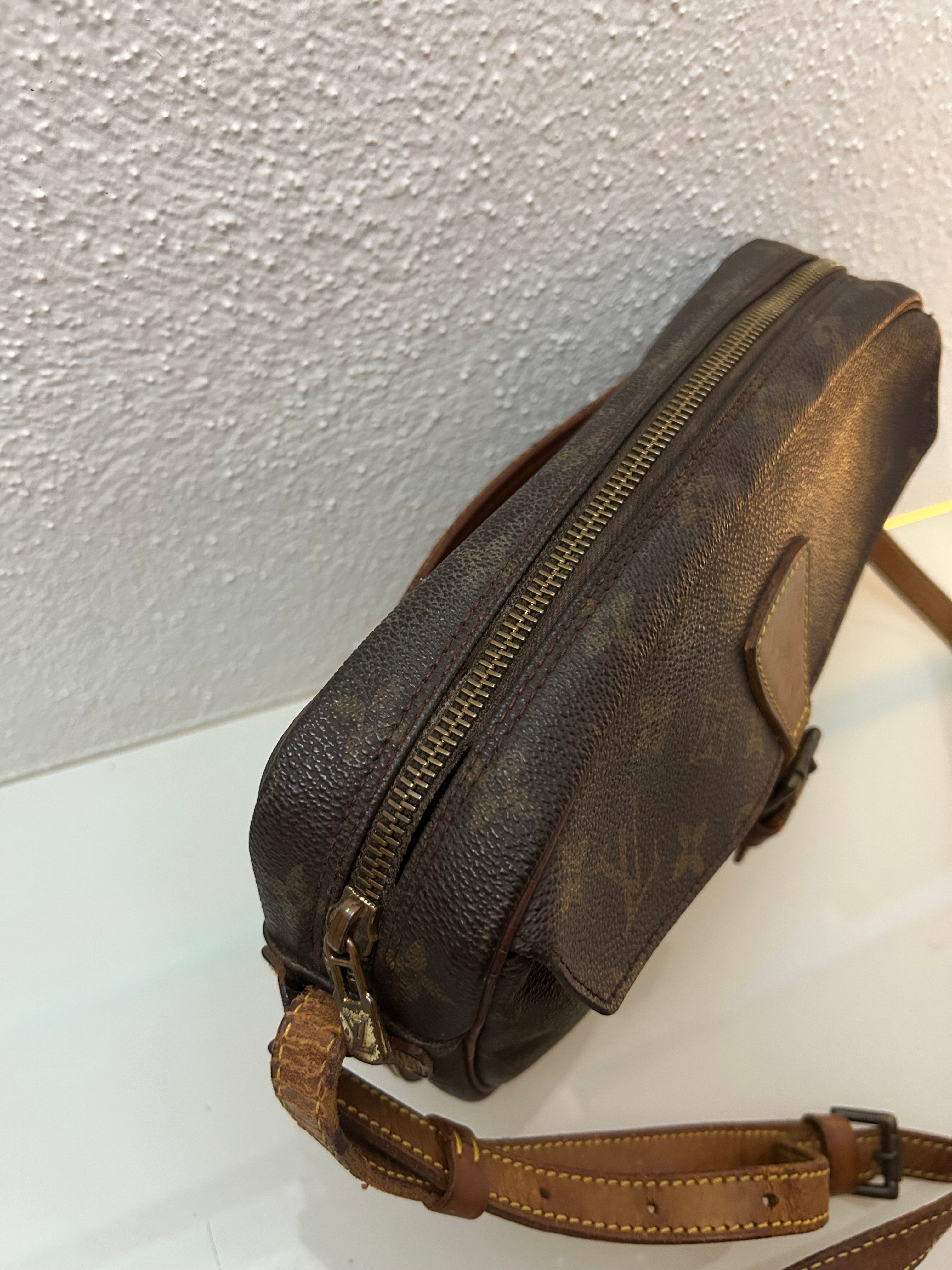 Louis Vuitton Jeunefille MM