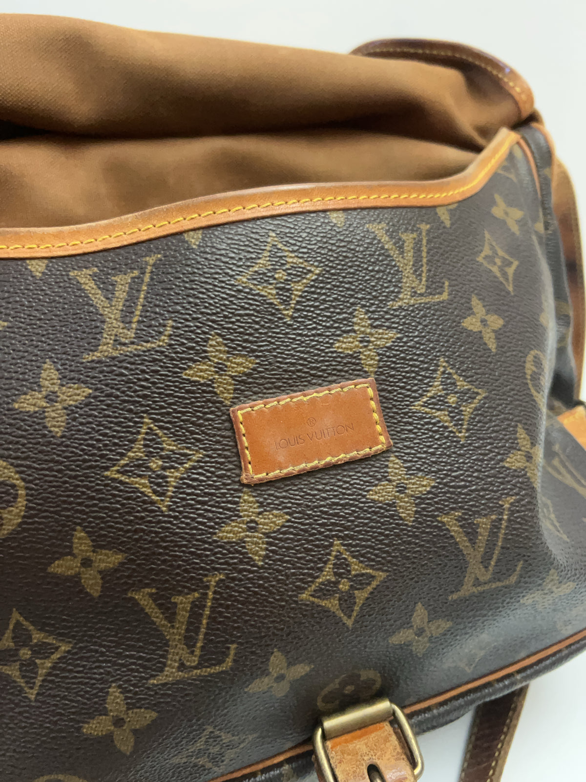 Vintage Louis Vuitton Bag ()