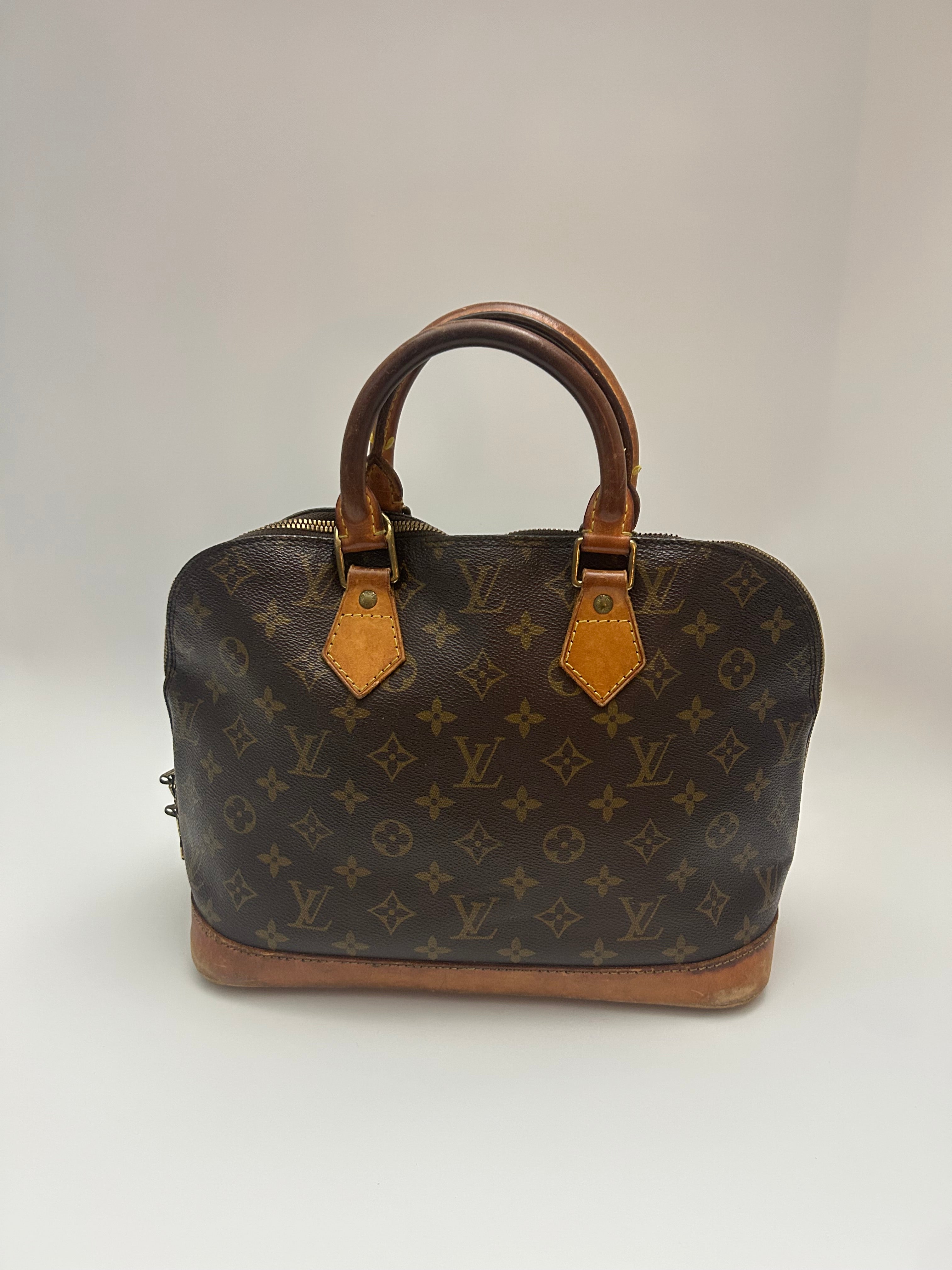 Louis Vuitton Alma