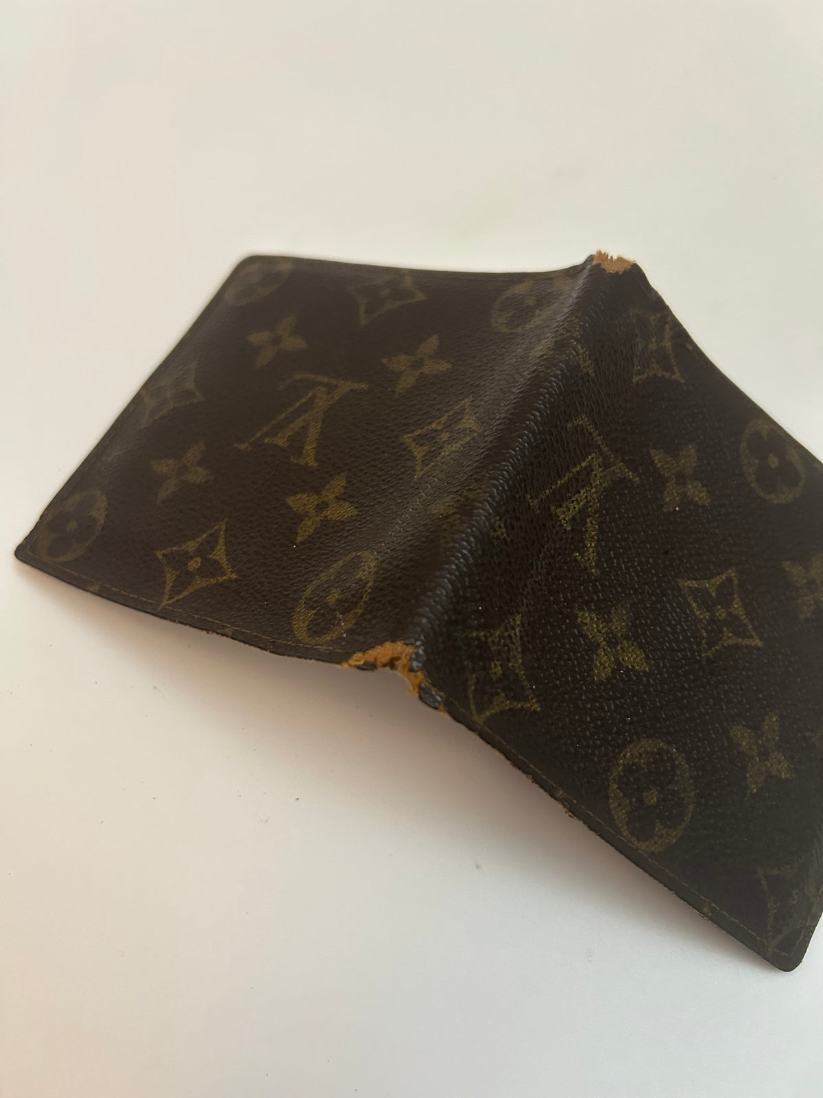 Louis Vuitton Pung