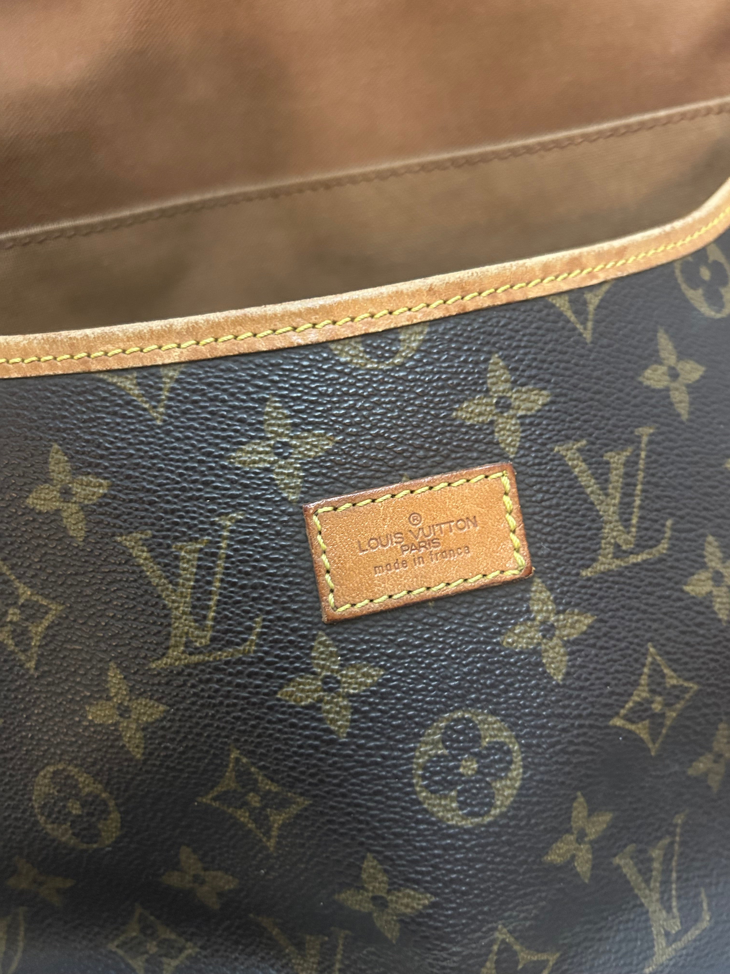 Louis Vuitton Saumur