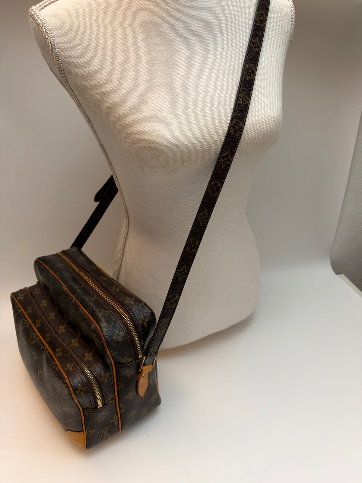 Louis Vuitton Nile