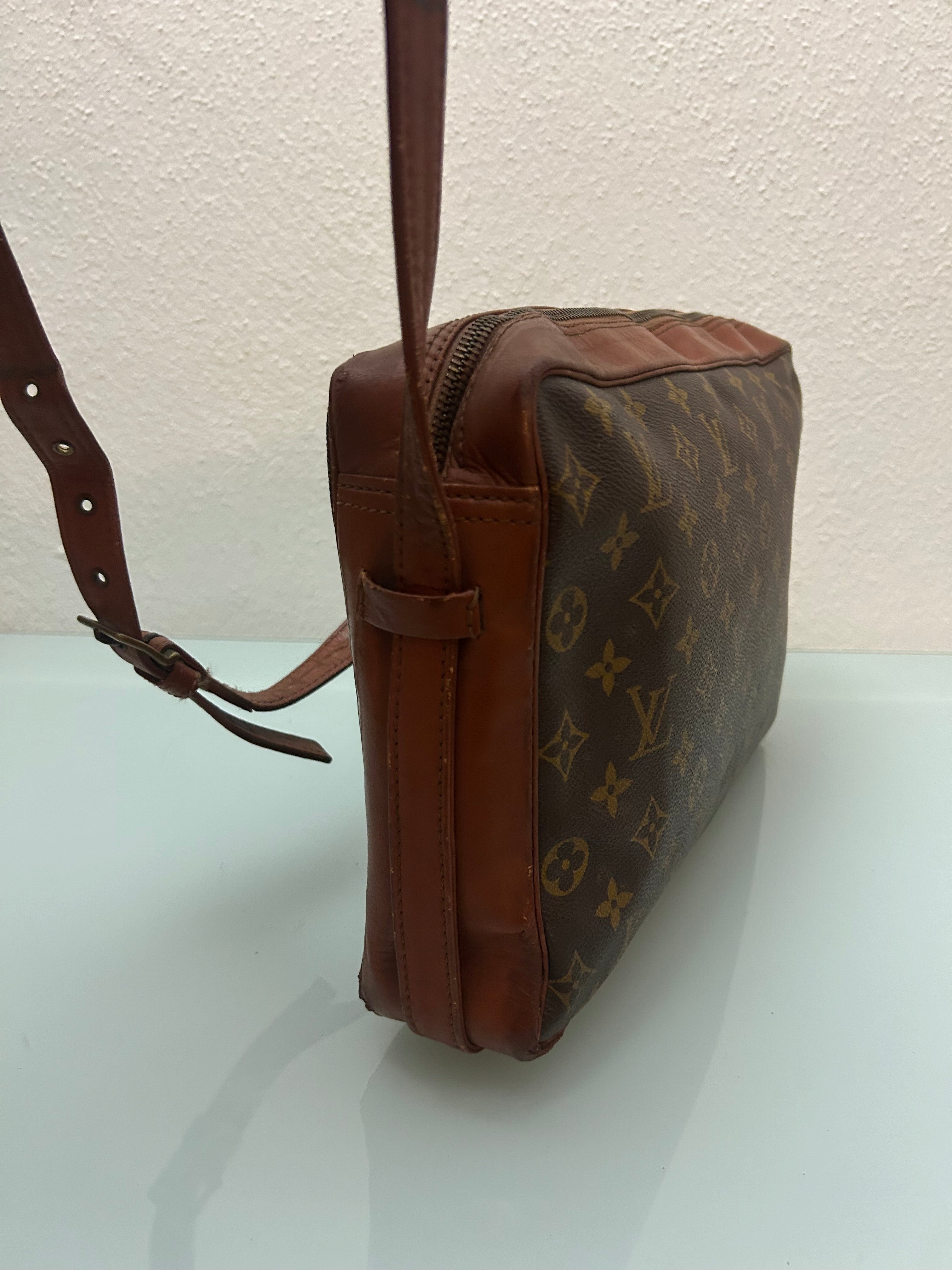 Louis Vuitton Crossbody