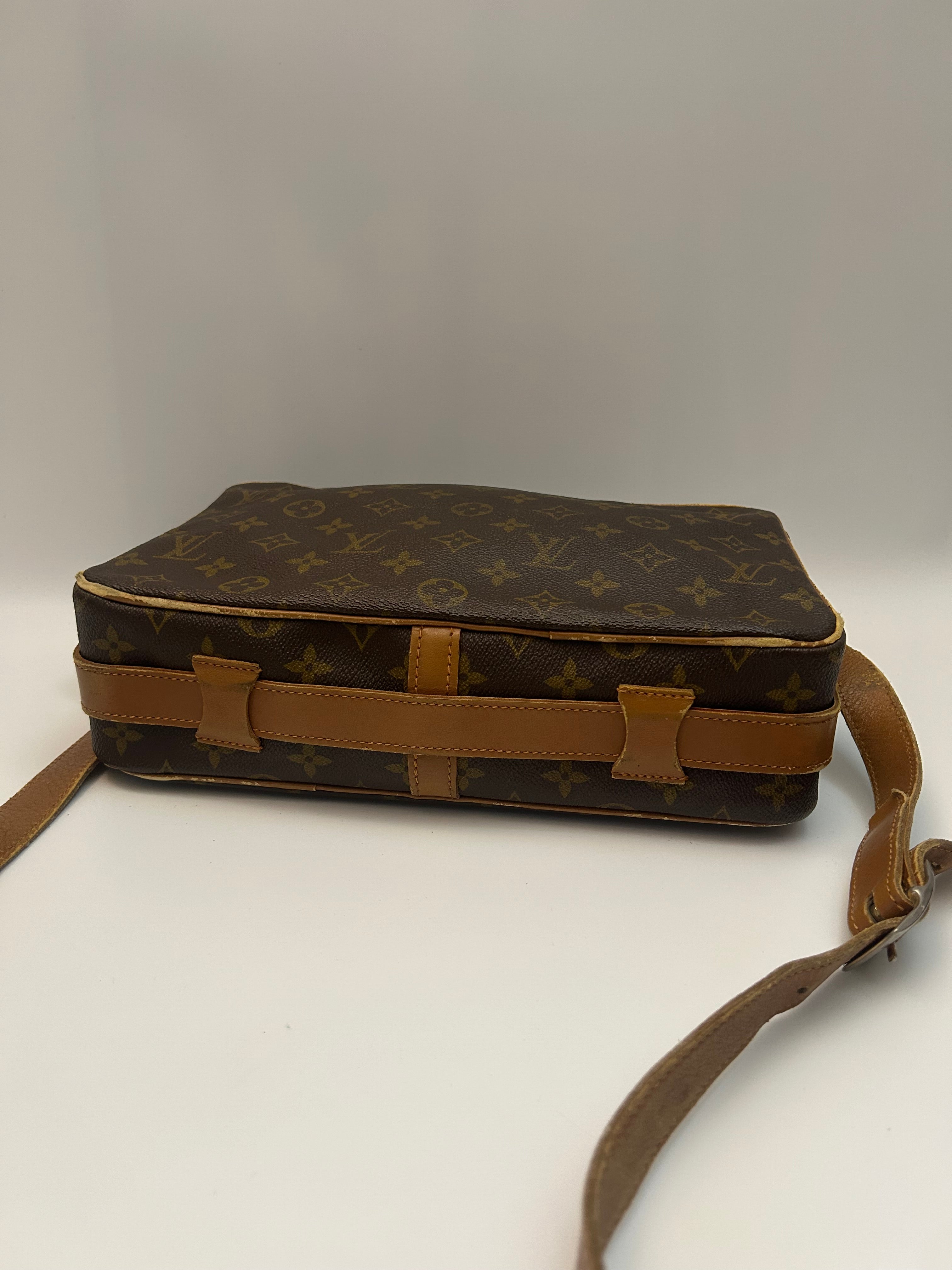 Louis Vuitton Brown Crossbody U.S.A