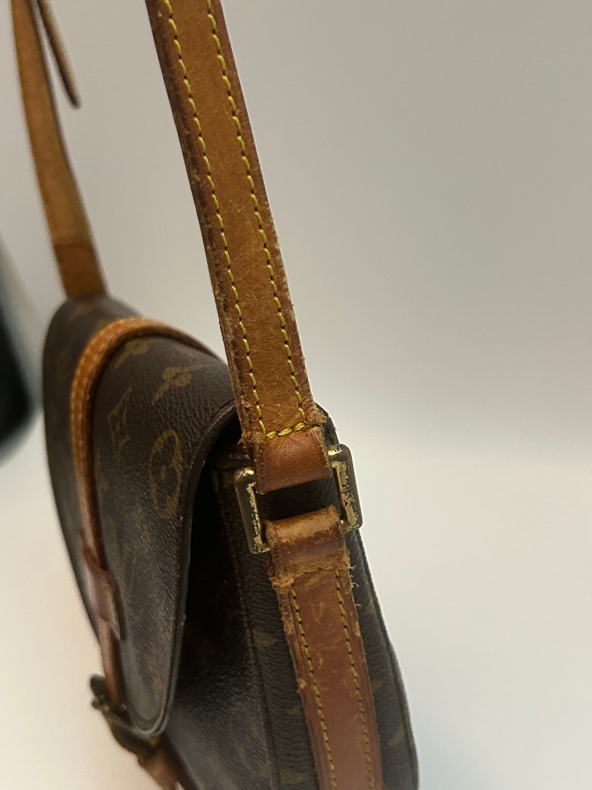 Louis Vuitton Chantilly PM