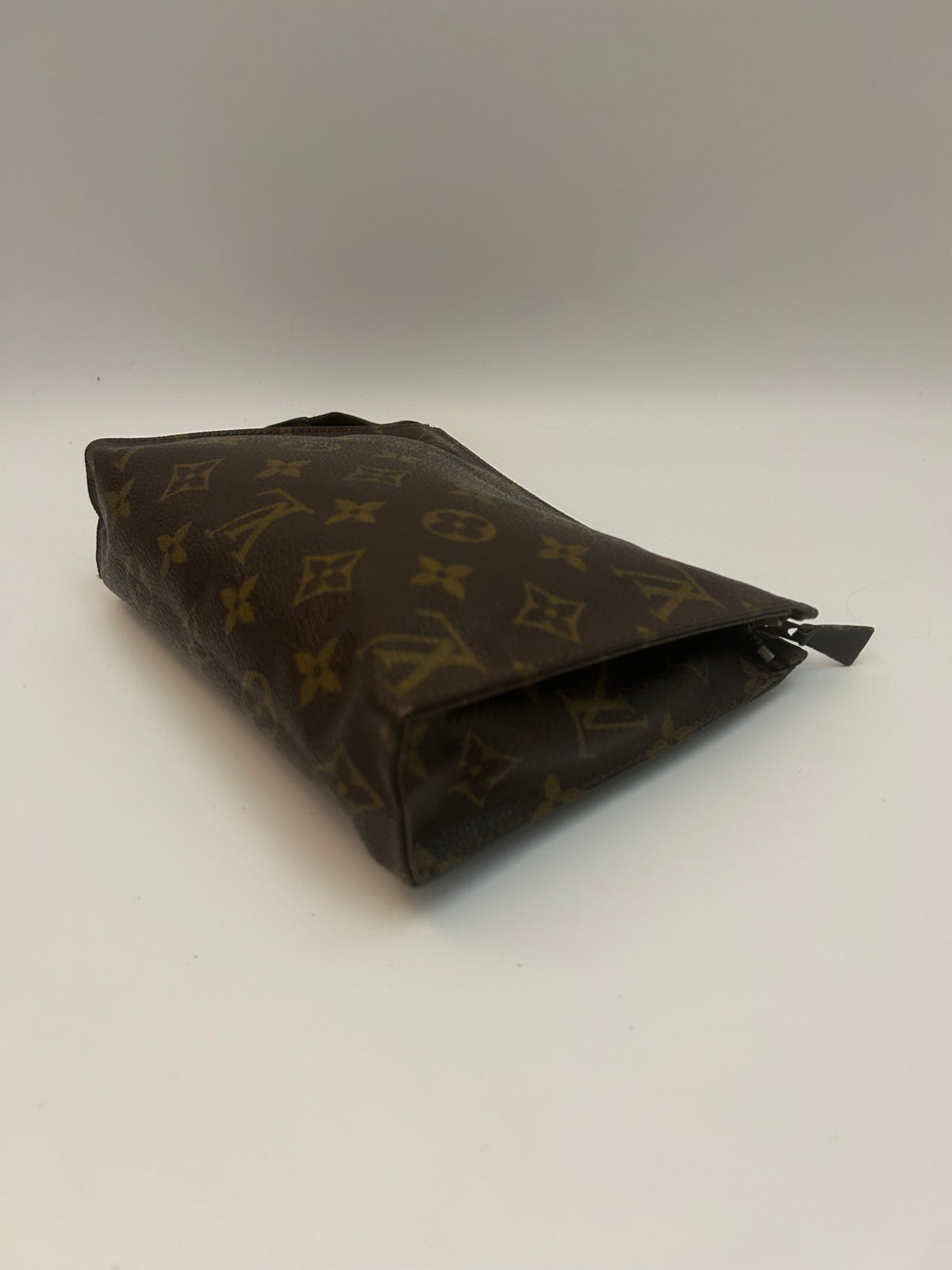 Louis Vuitton Clutch