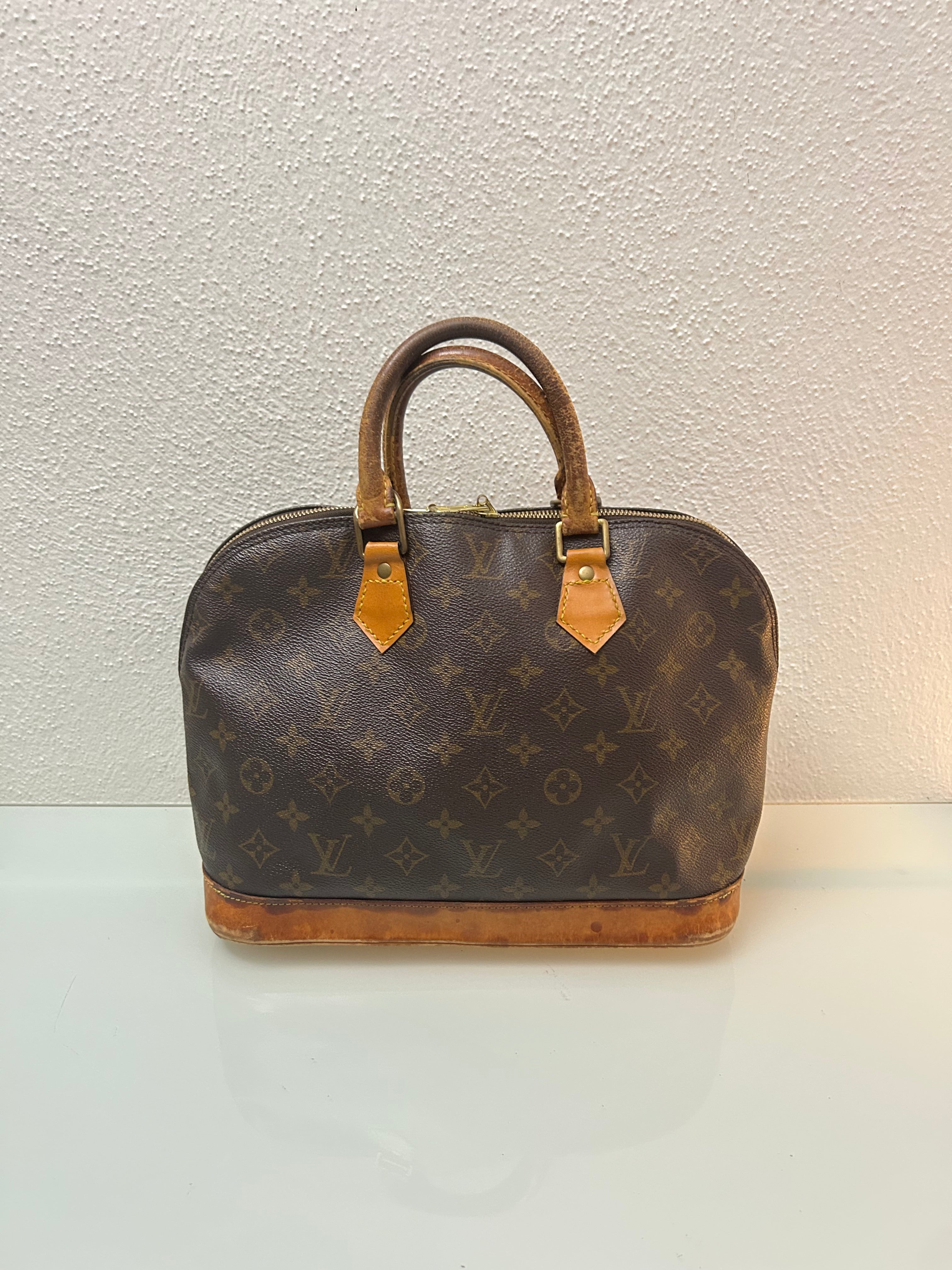 Louis Vuitton Alma