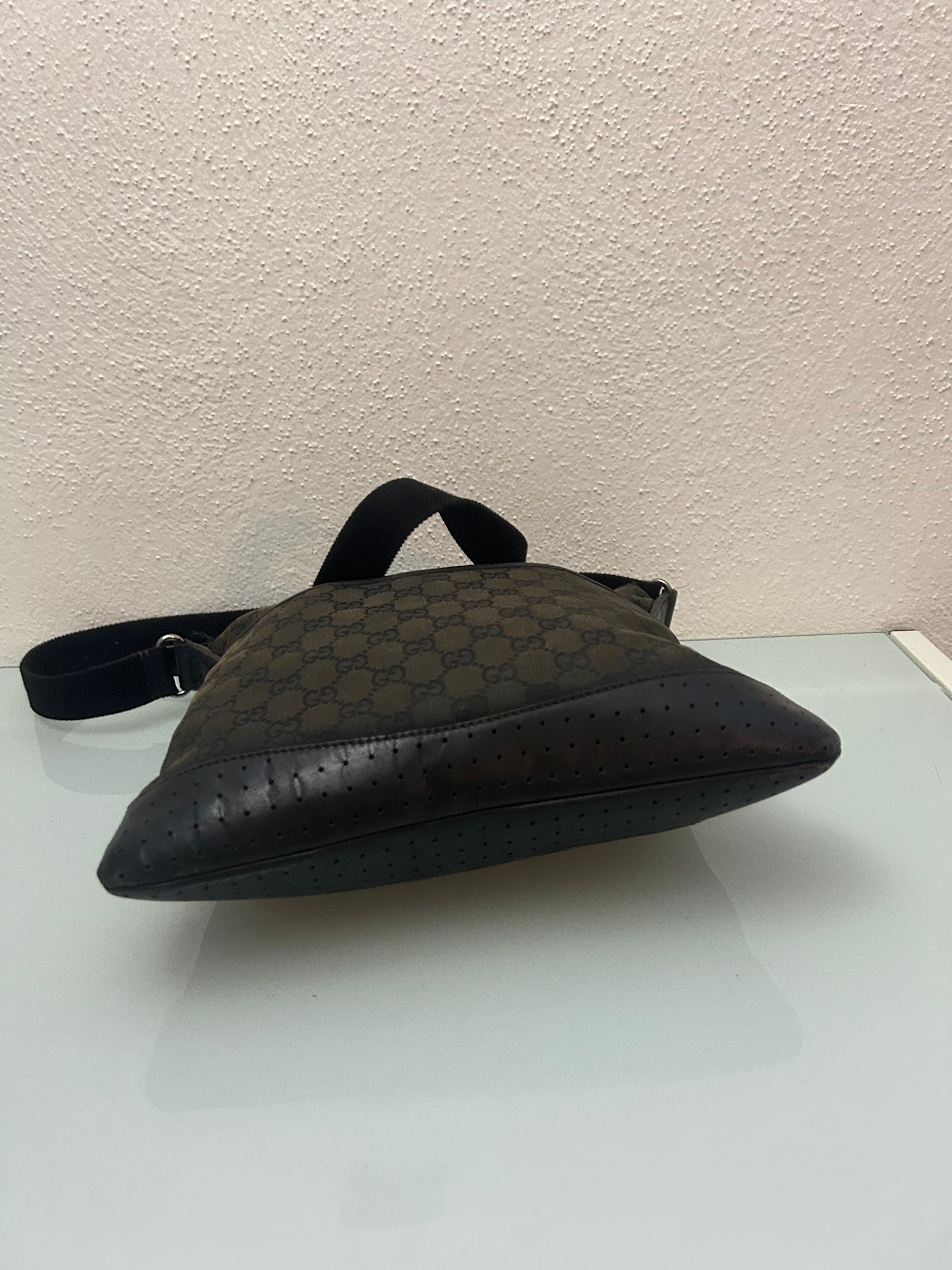 Gucci Messenger