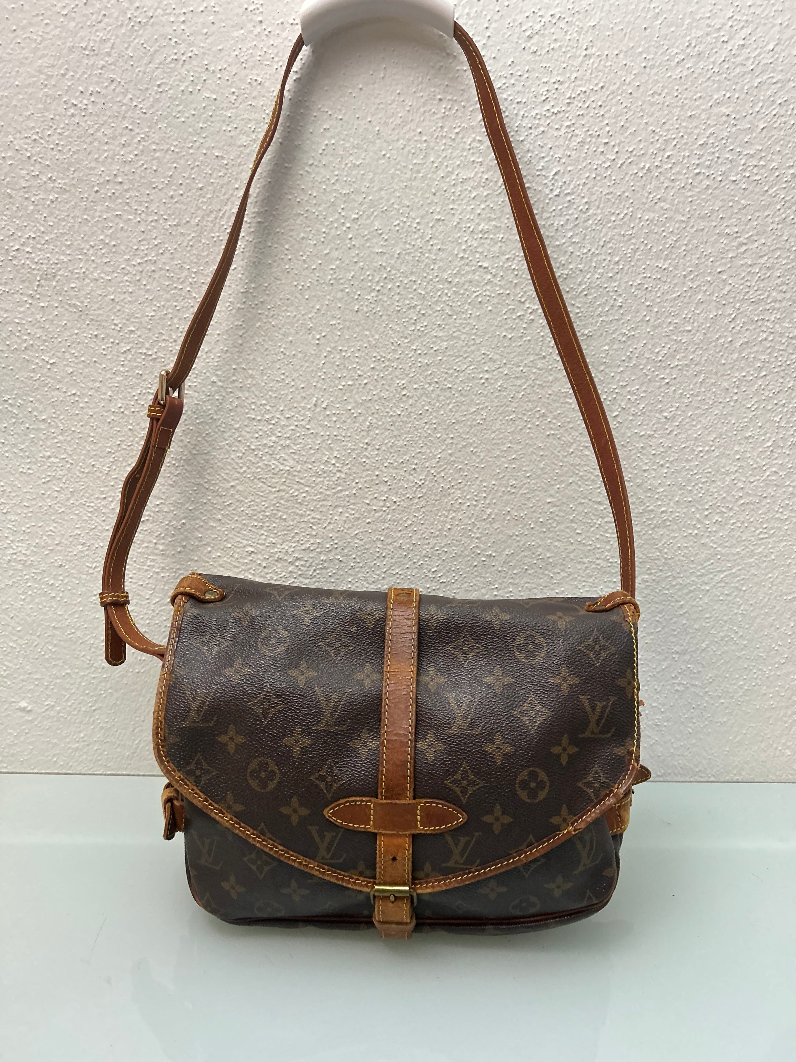 Louis Vuitton Saumur