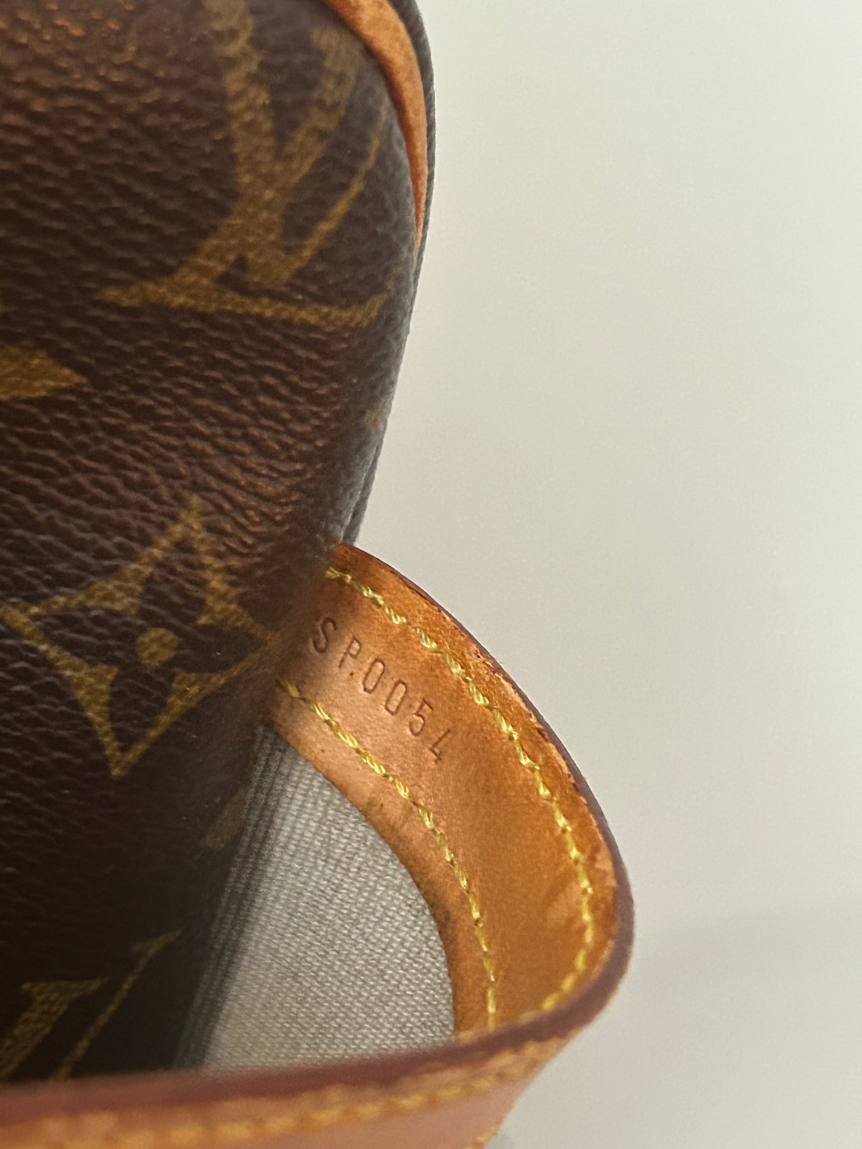 Louis Vuitton Reporter MM