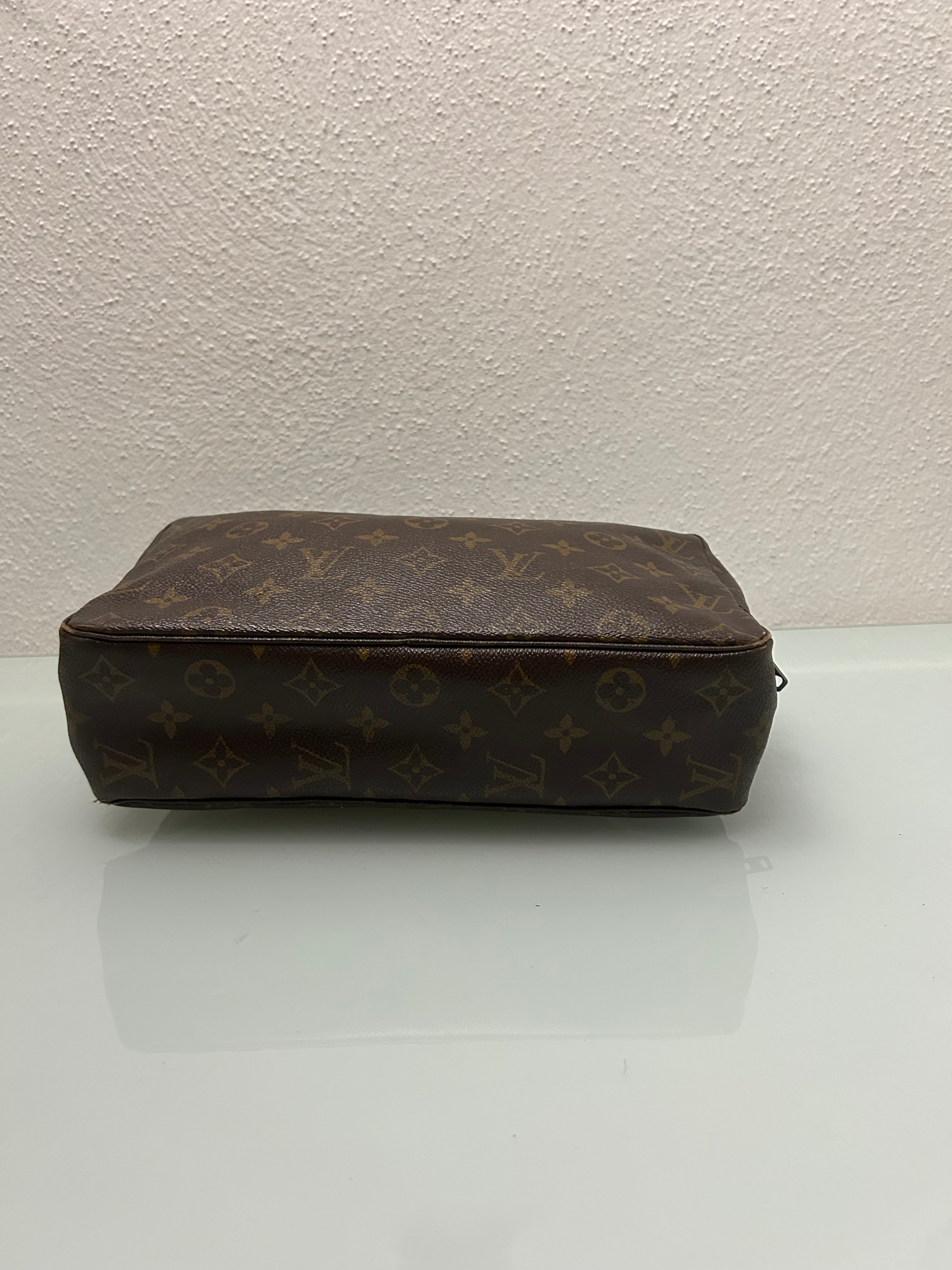 Louis Vuitton Clutch