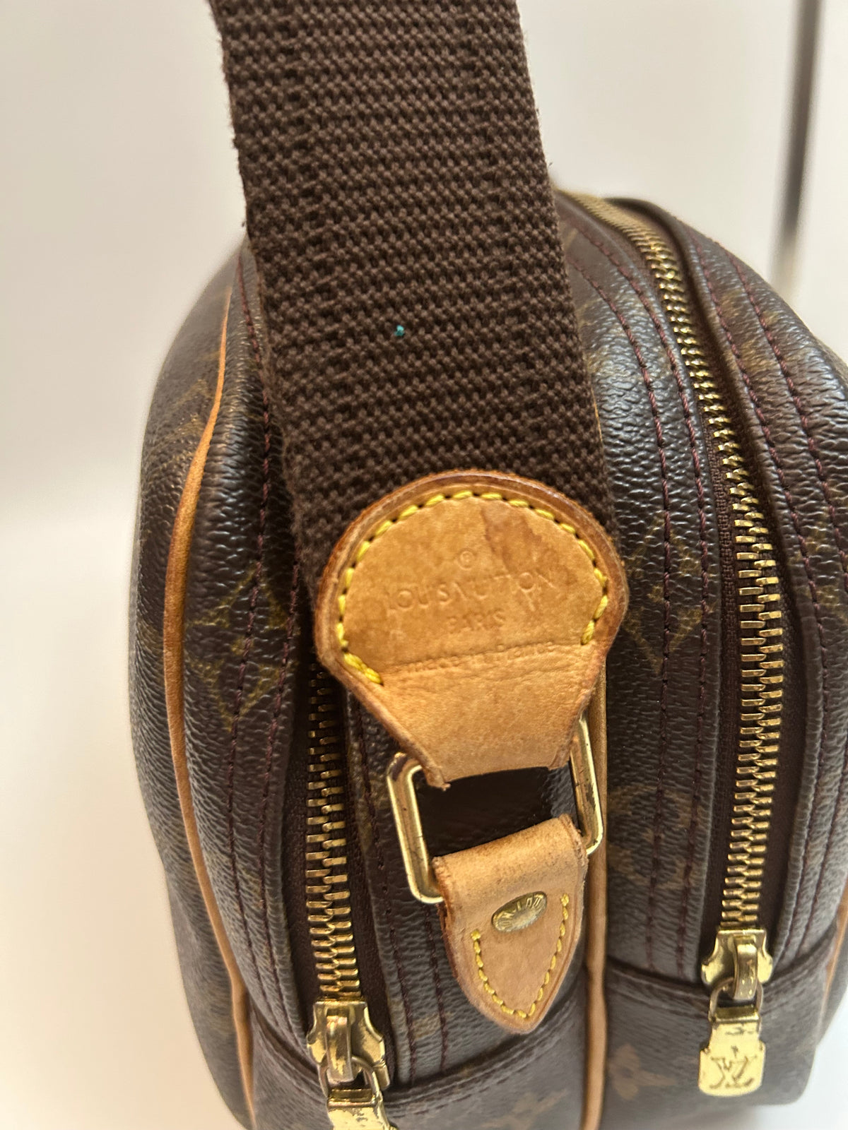 Louis Vuitton Reporter