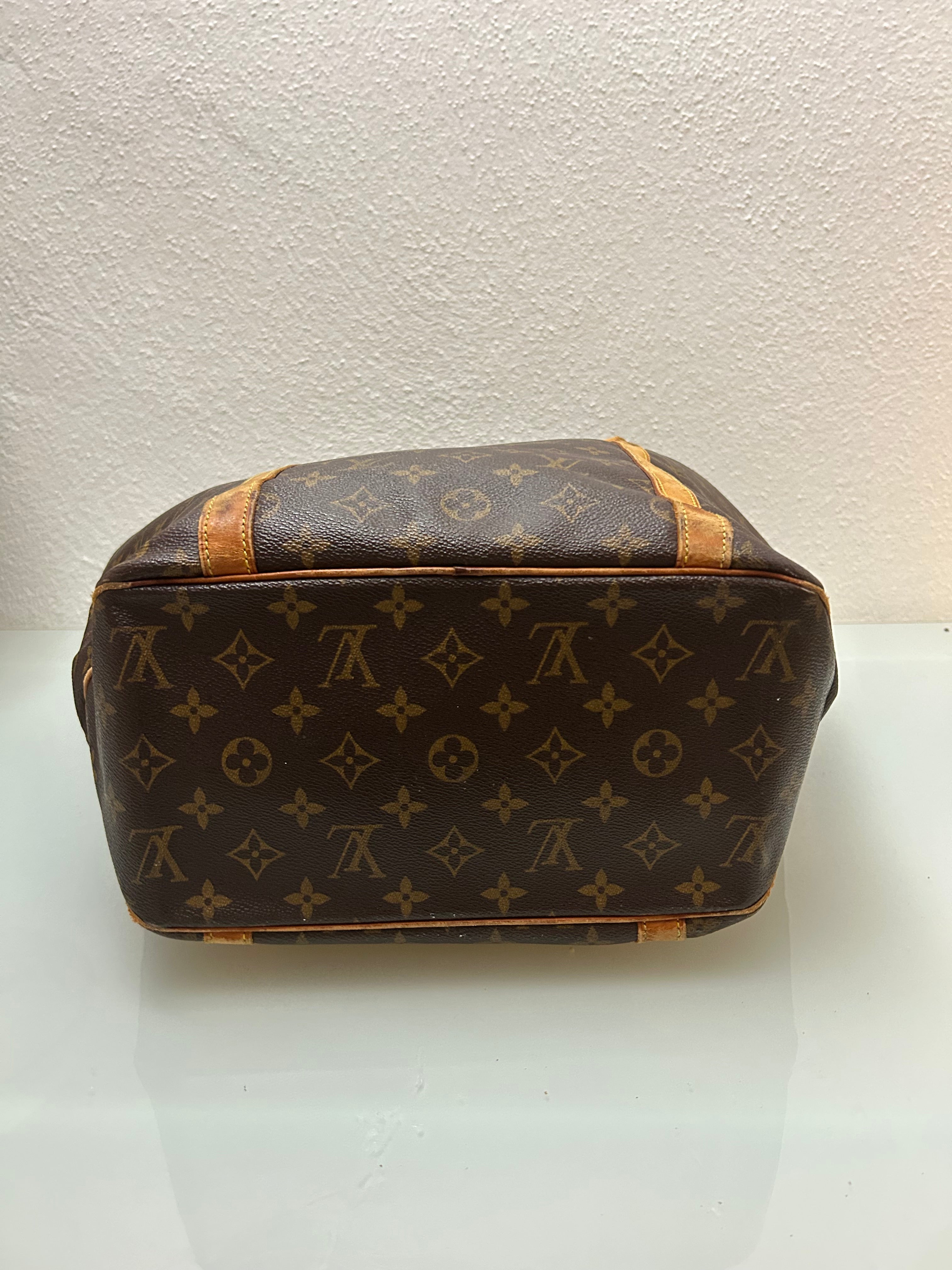 Louis Vuitton Shopper