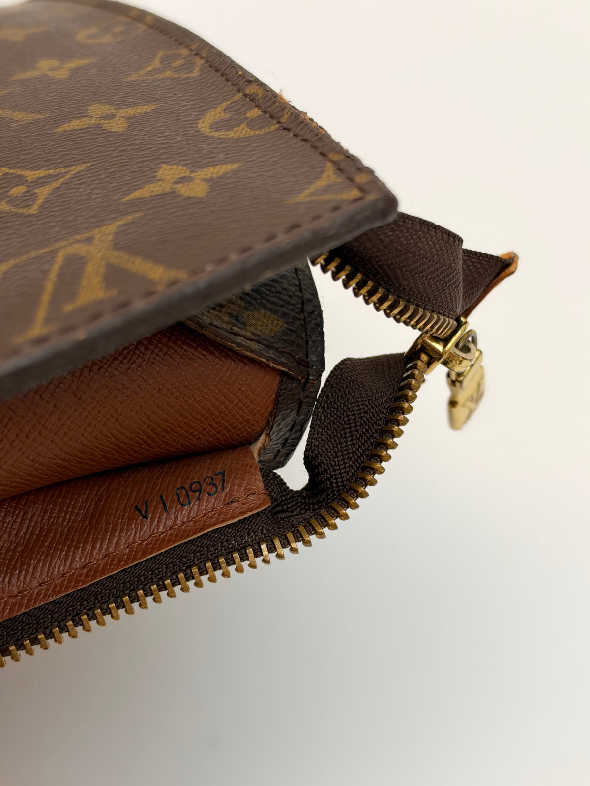 Louis Vuitton Babylone