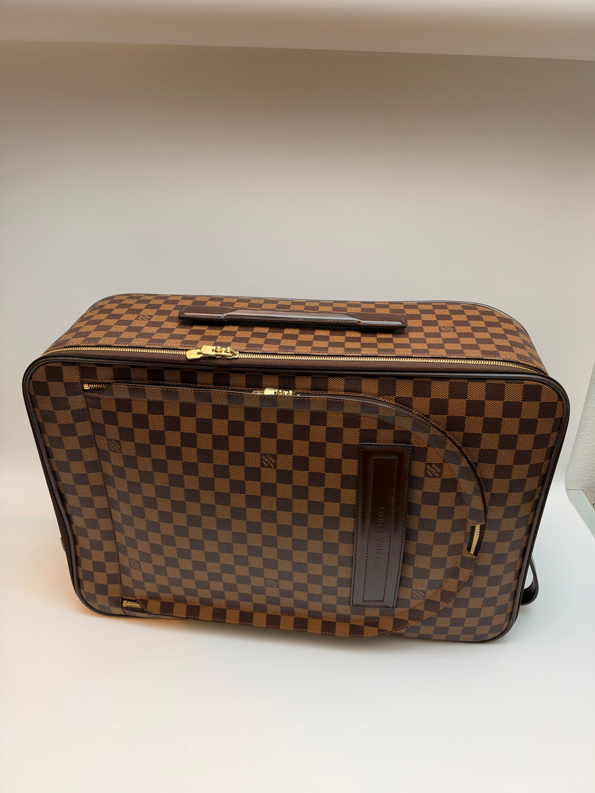 Louis Vuitton Pegase 55 Damier