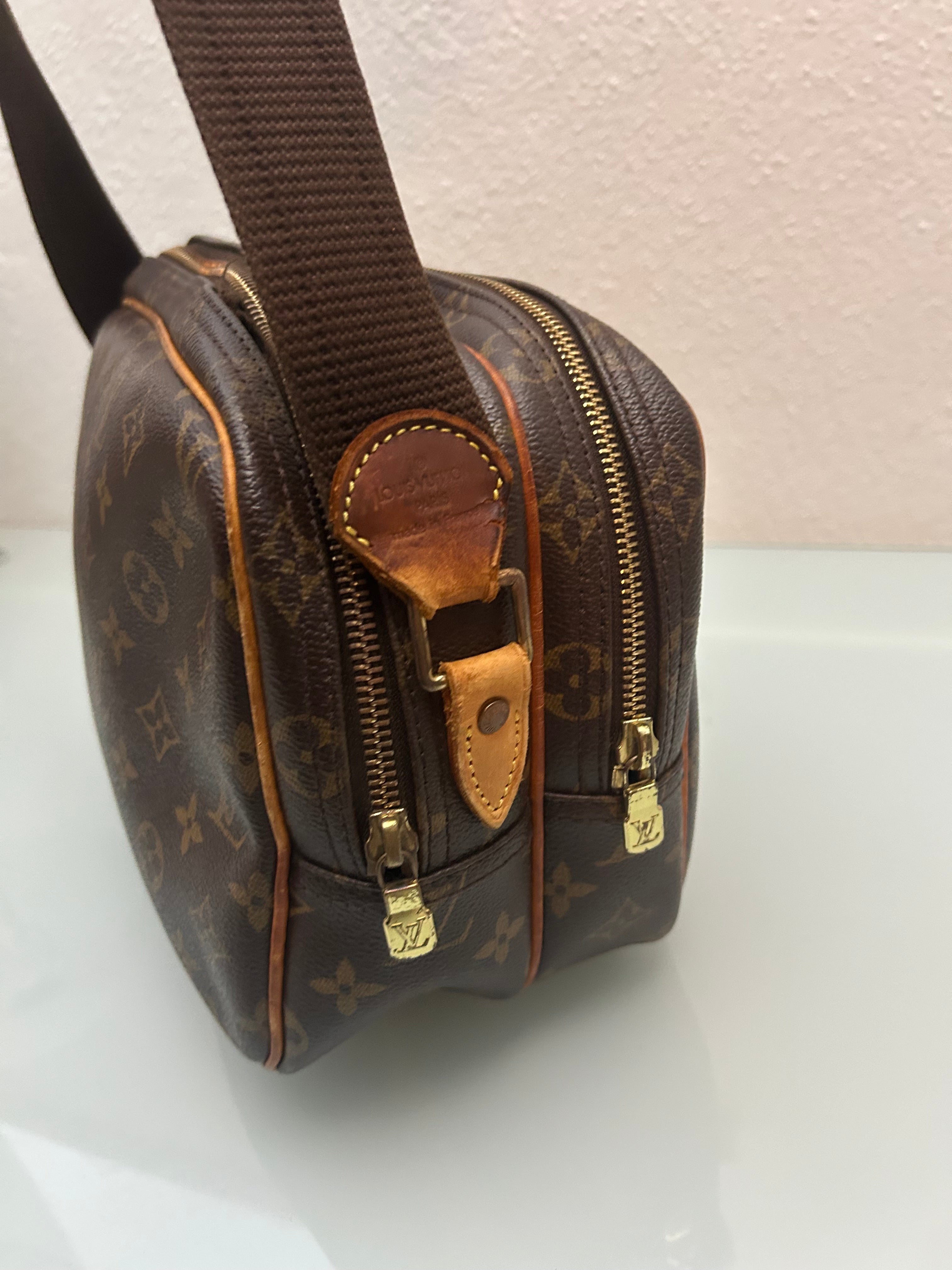 Louis Vuitton Reporter