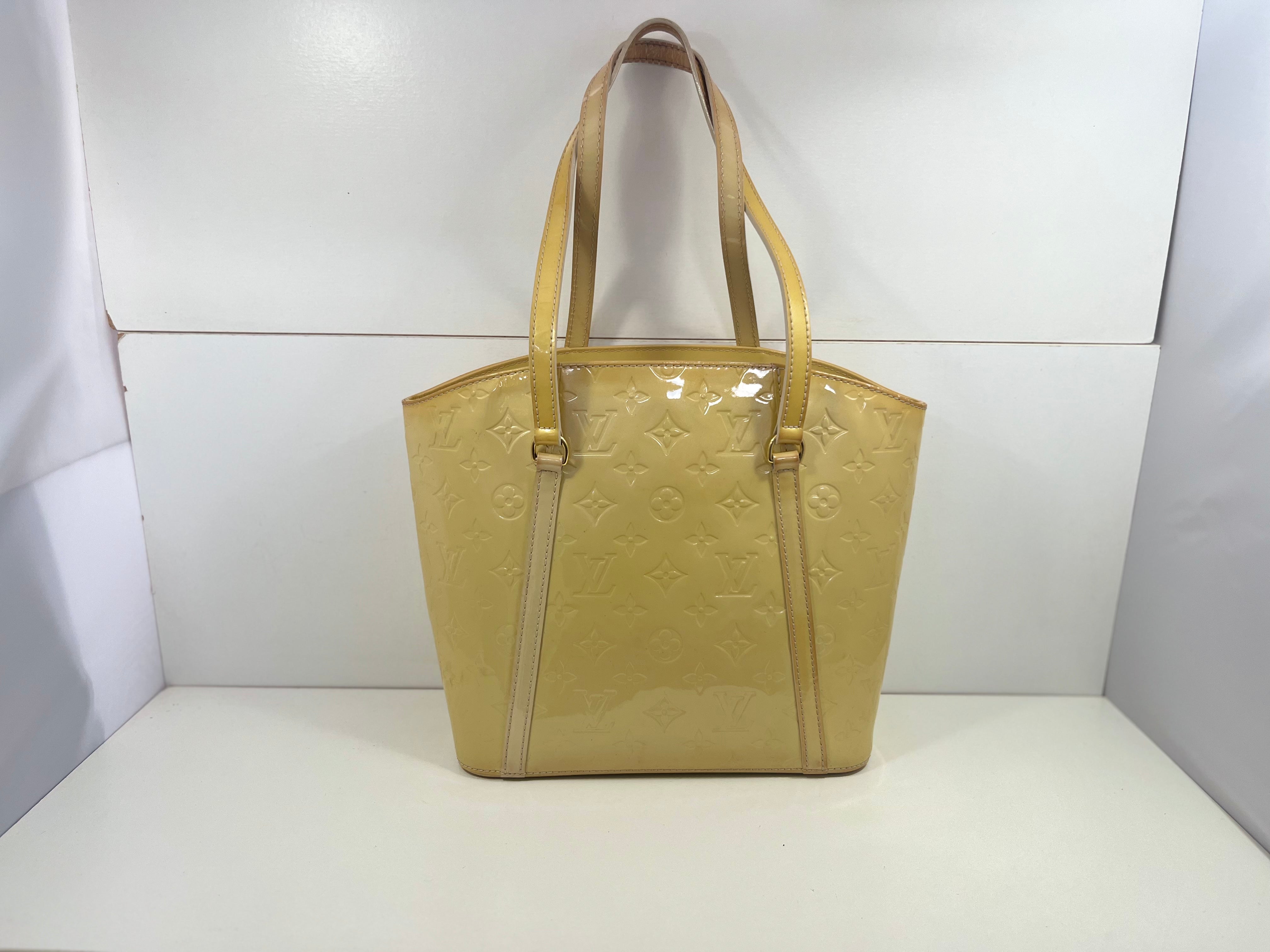Louis Vuitton Vernis Bag