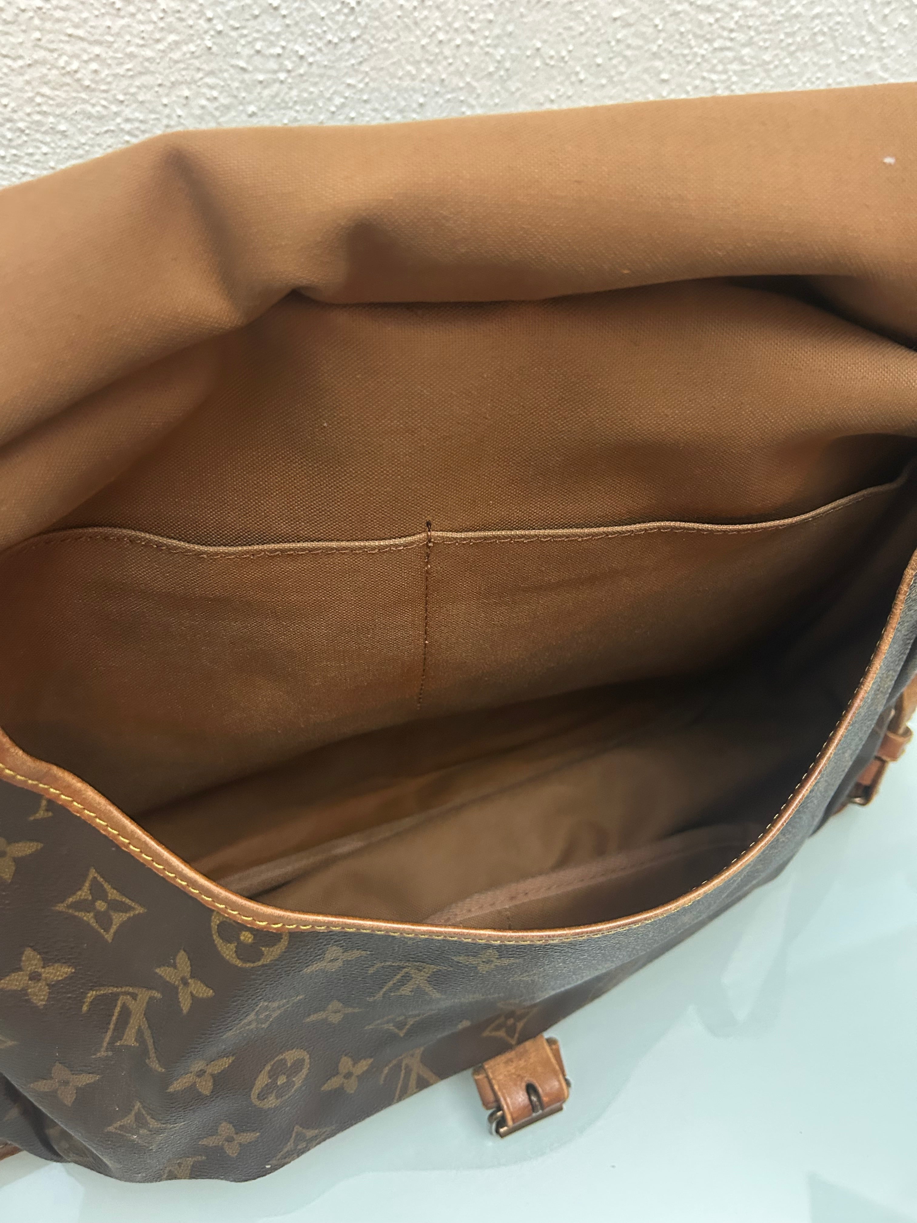 Louis Vuitton Saumur