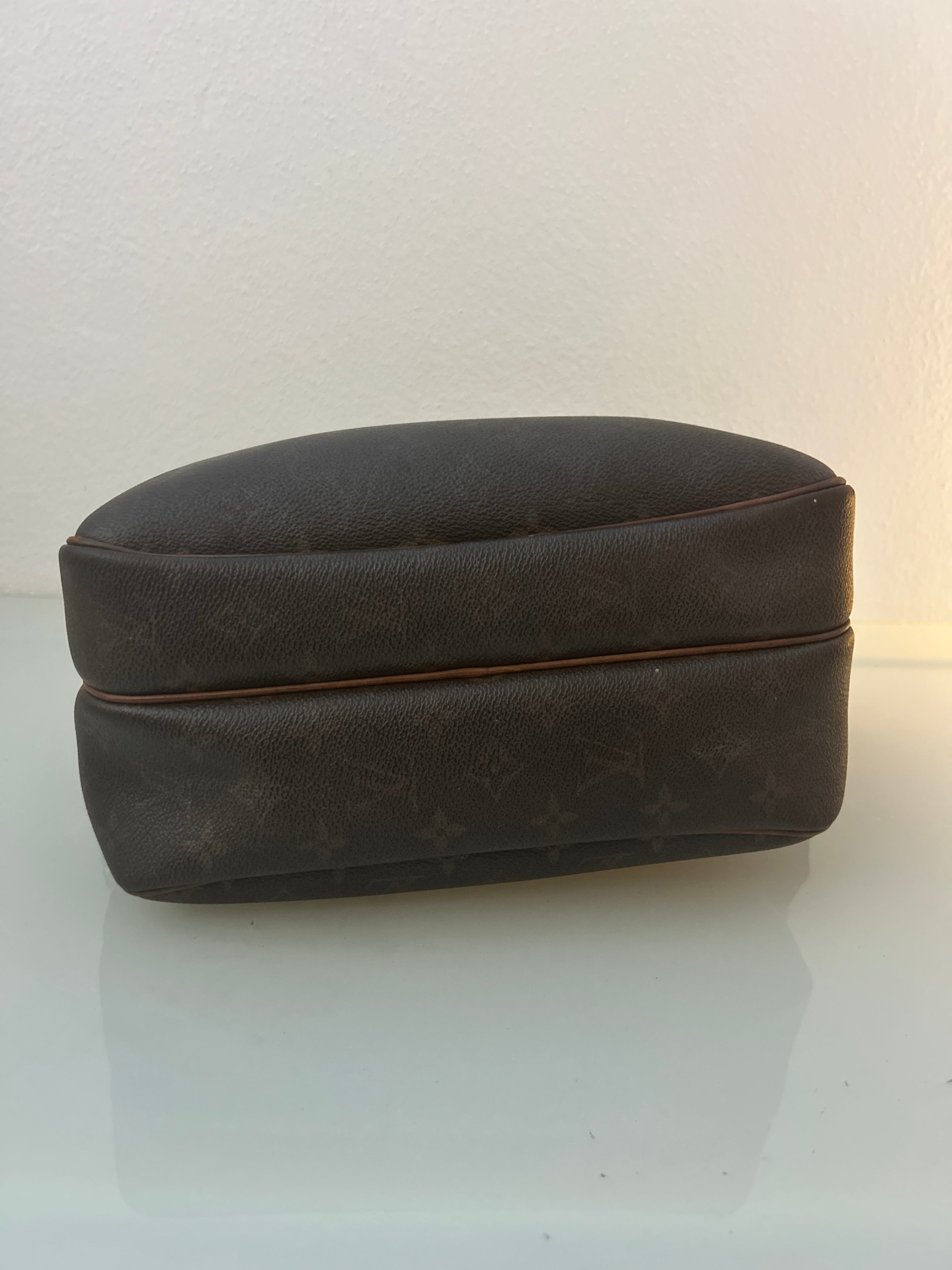 Louis Vuitton Reporter
