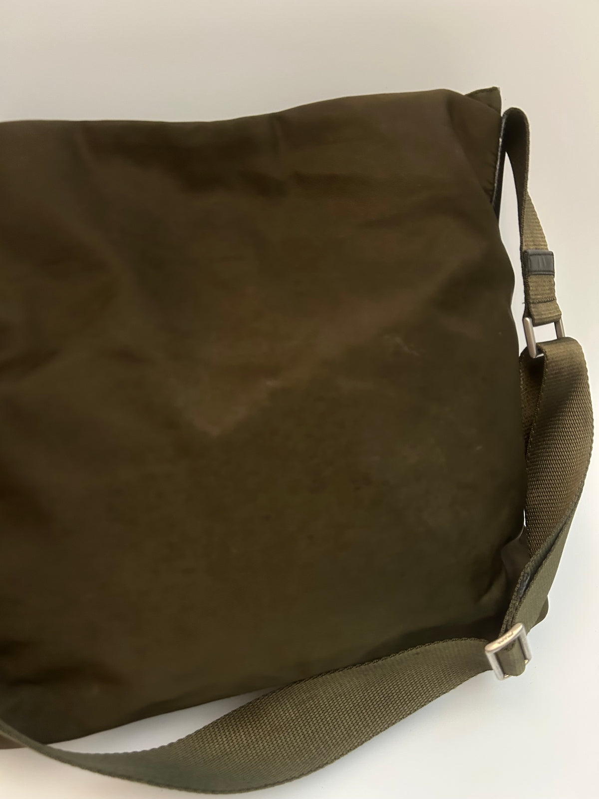 Prada Armygrøn Crossbbody