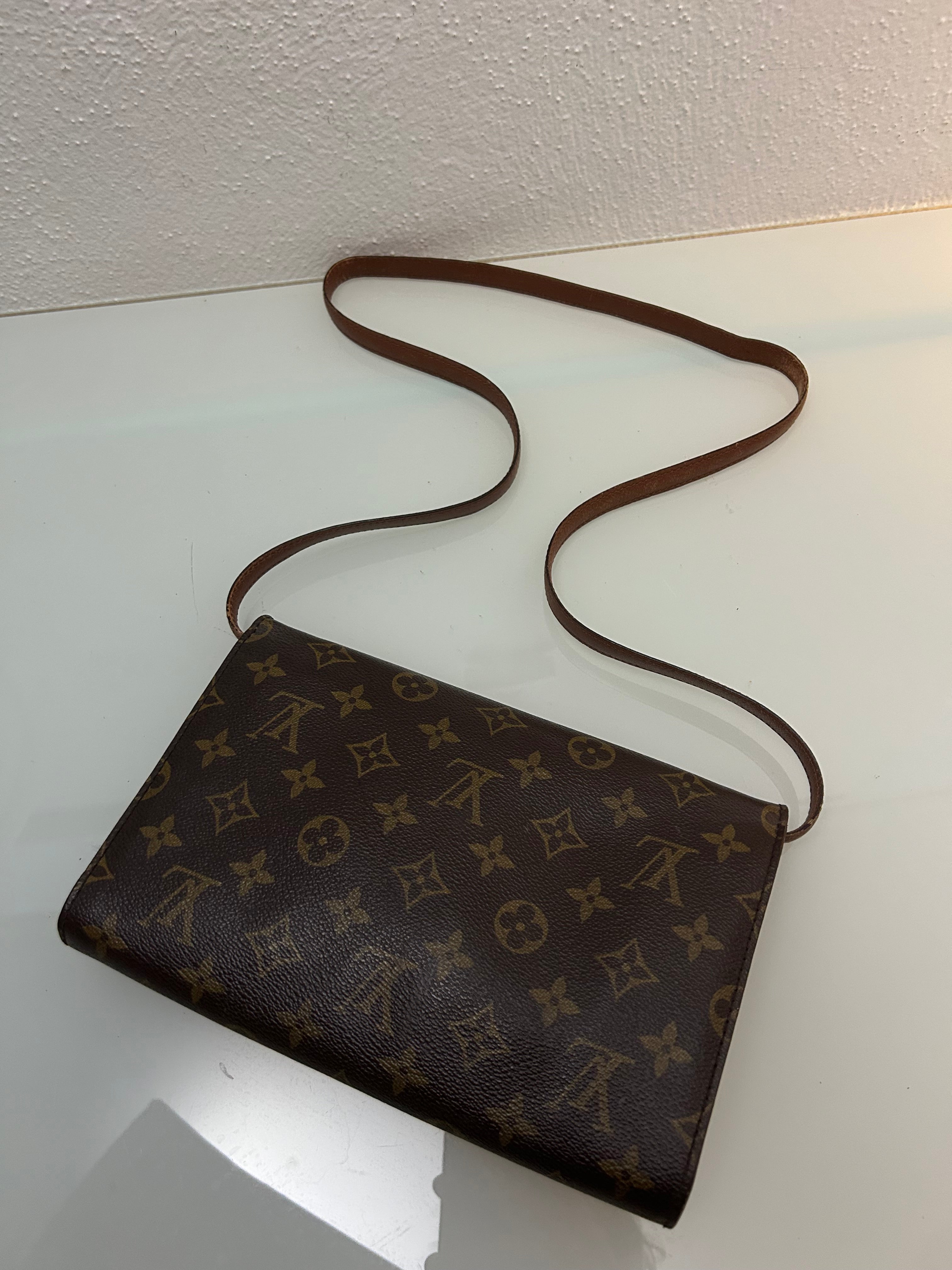 Louis Vuitton Crossbody