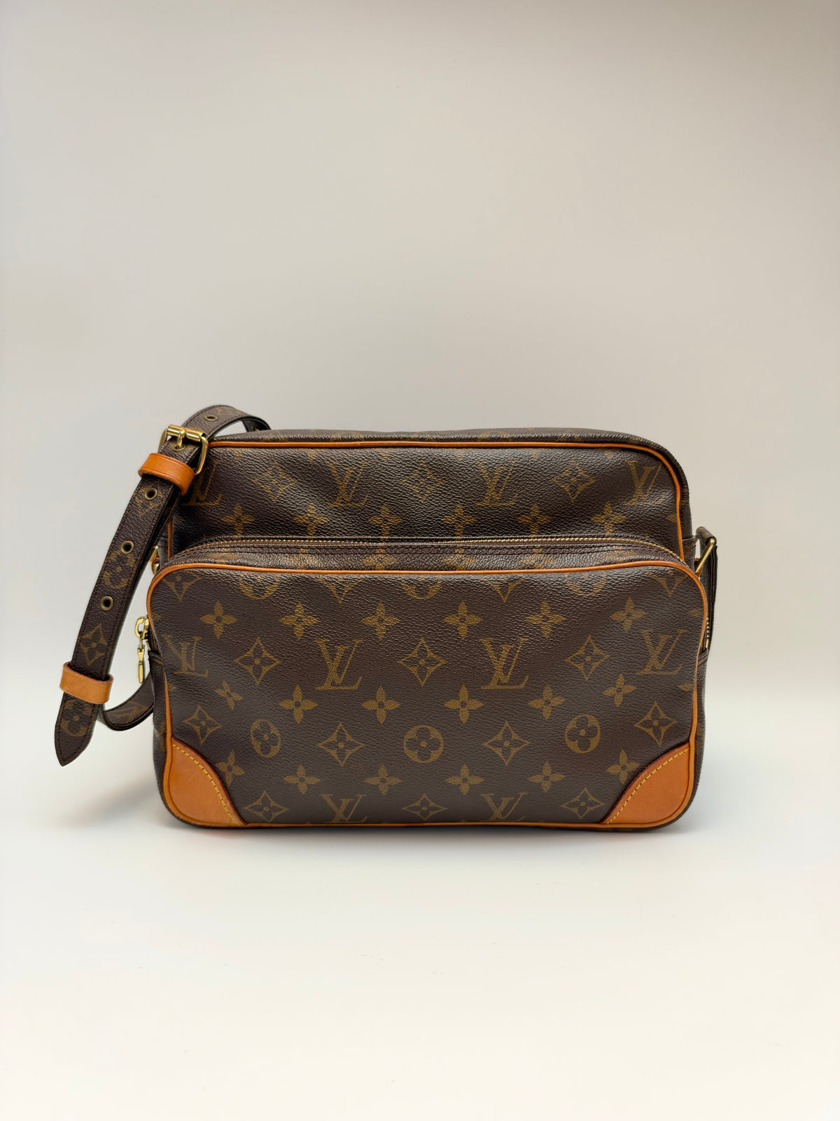Louis Vuitton Nile