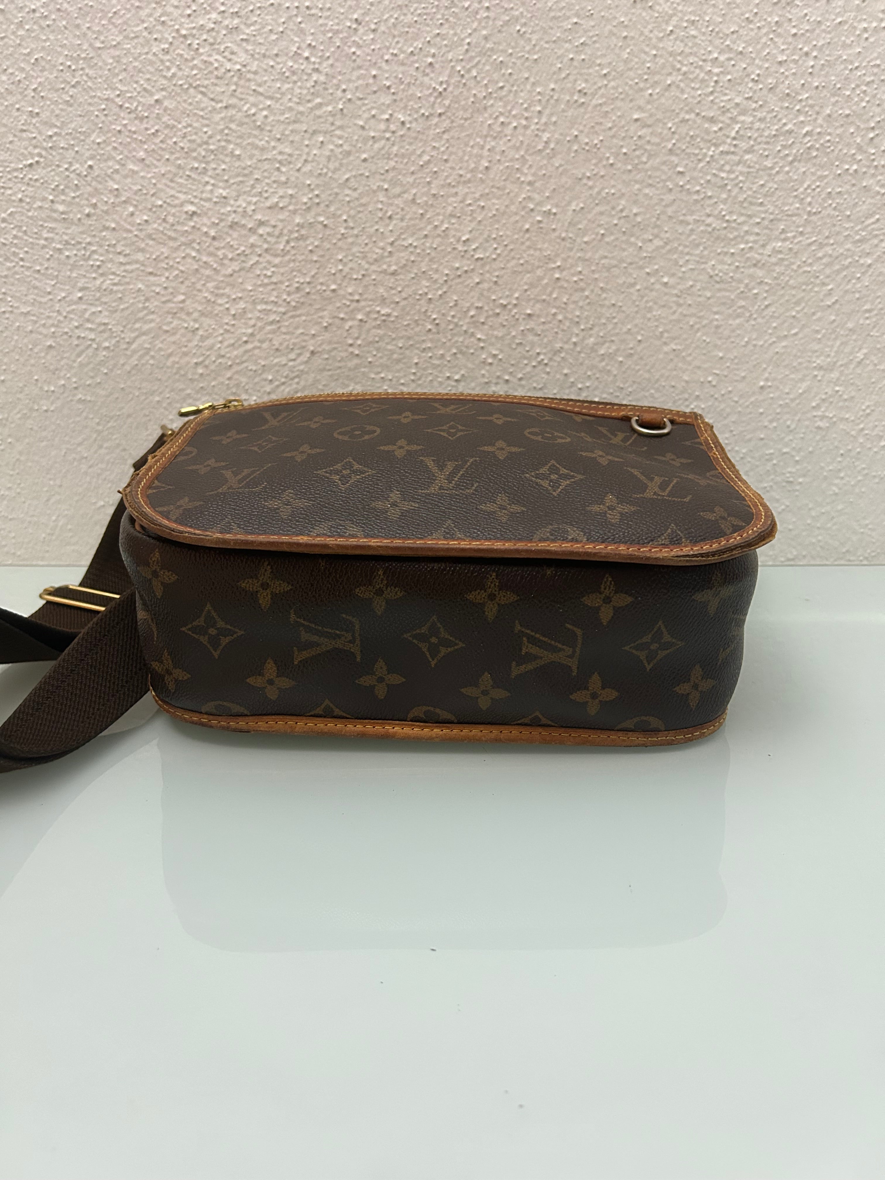 Louis Vuitton Bosphore
