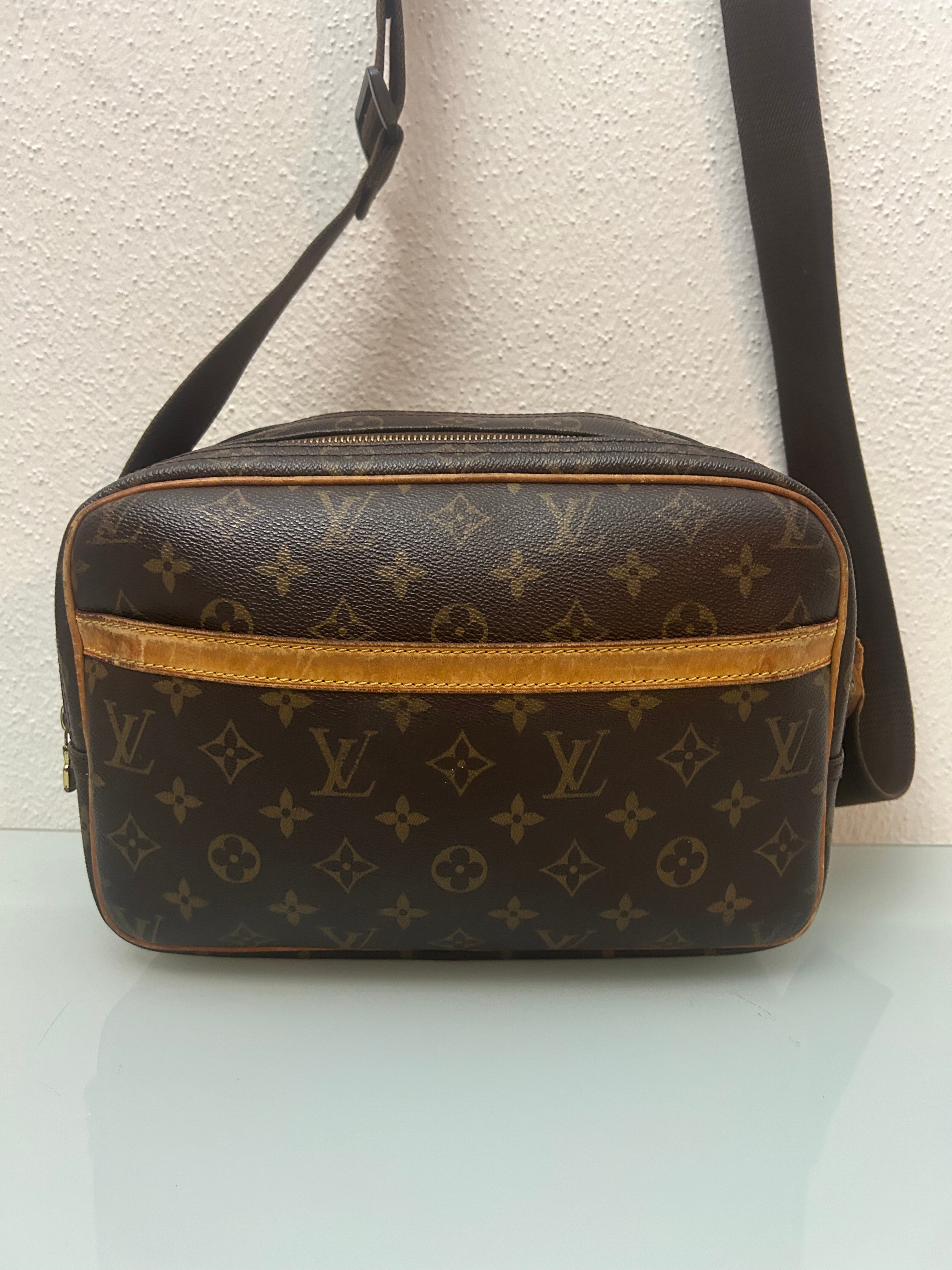 Louis Vuitton Reporter MM