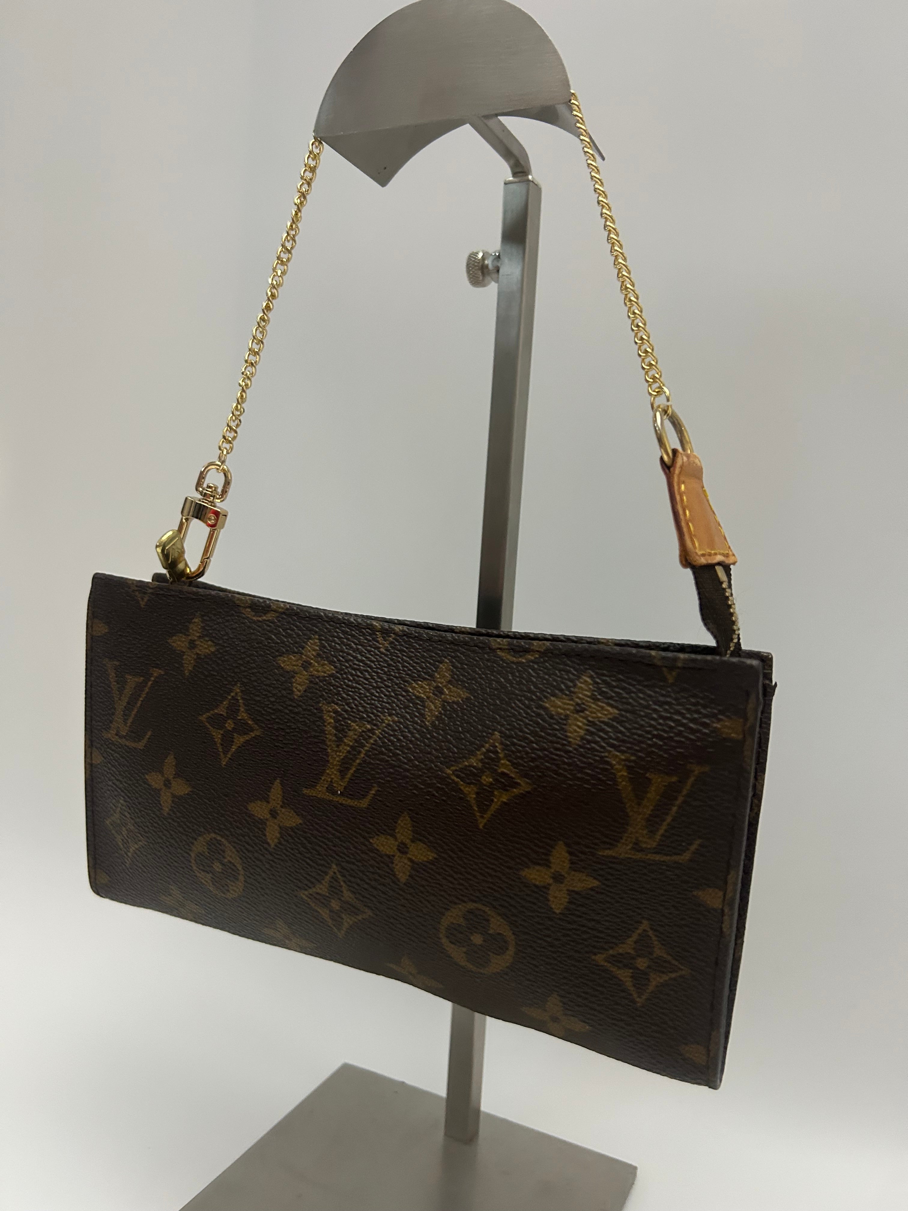 Louis Vuitton Pochette