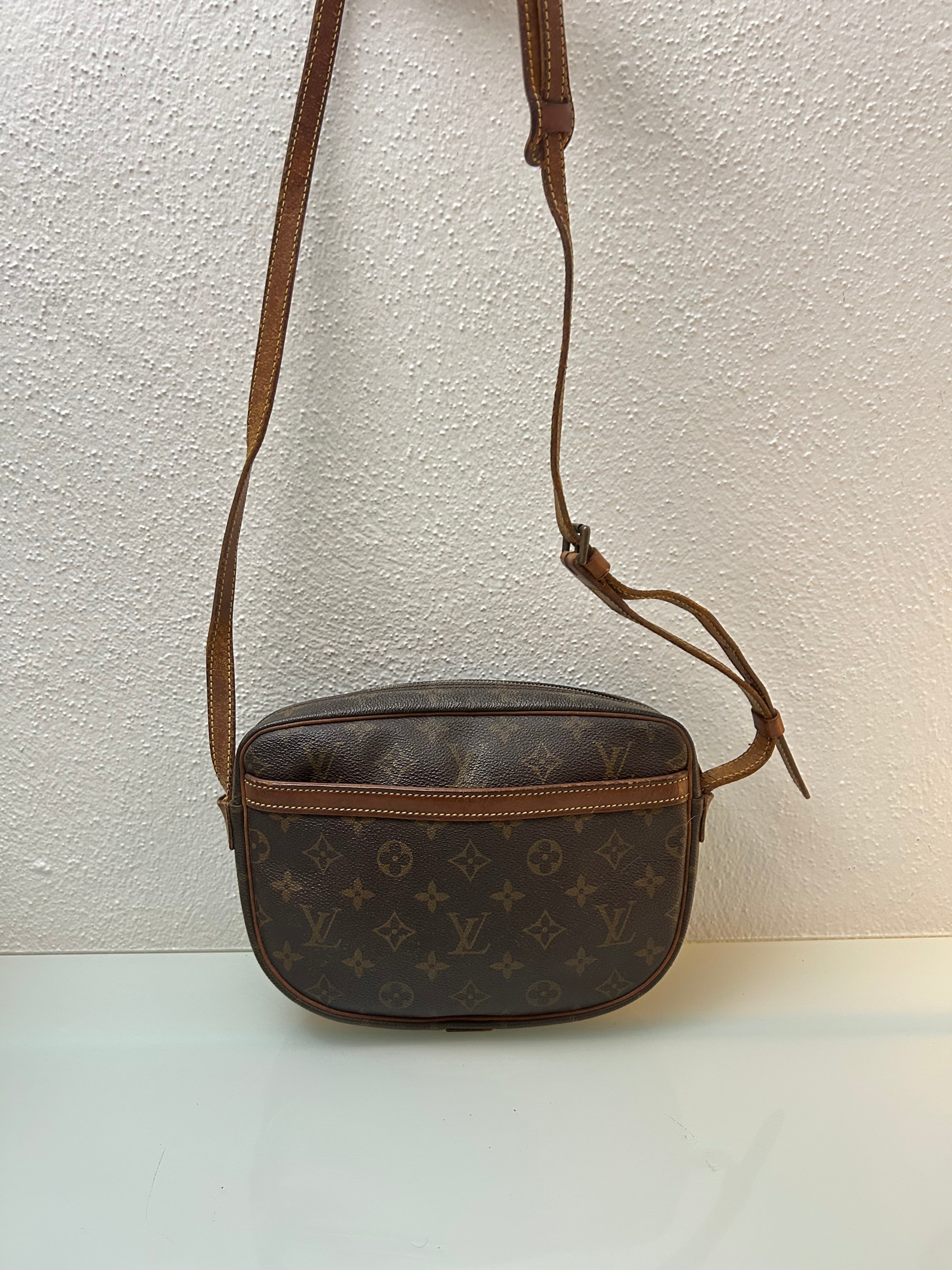 Louis Vuitton Jeunefille MM